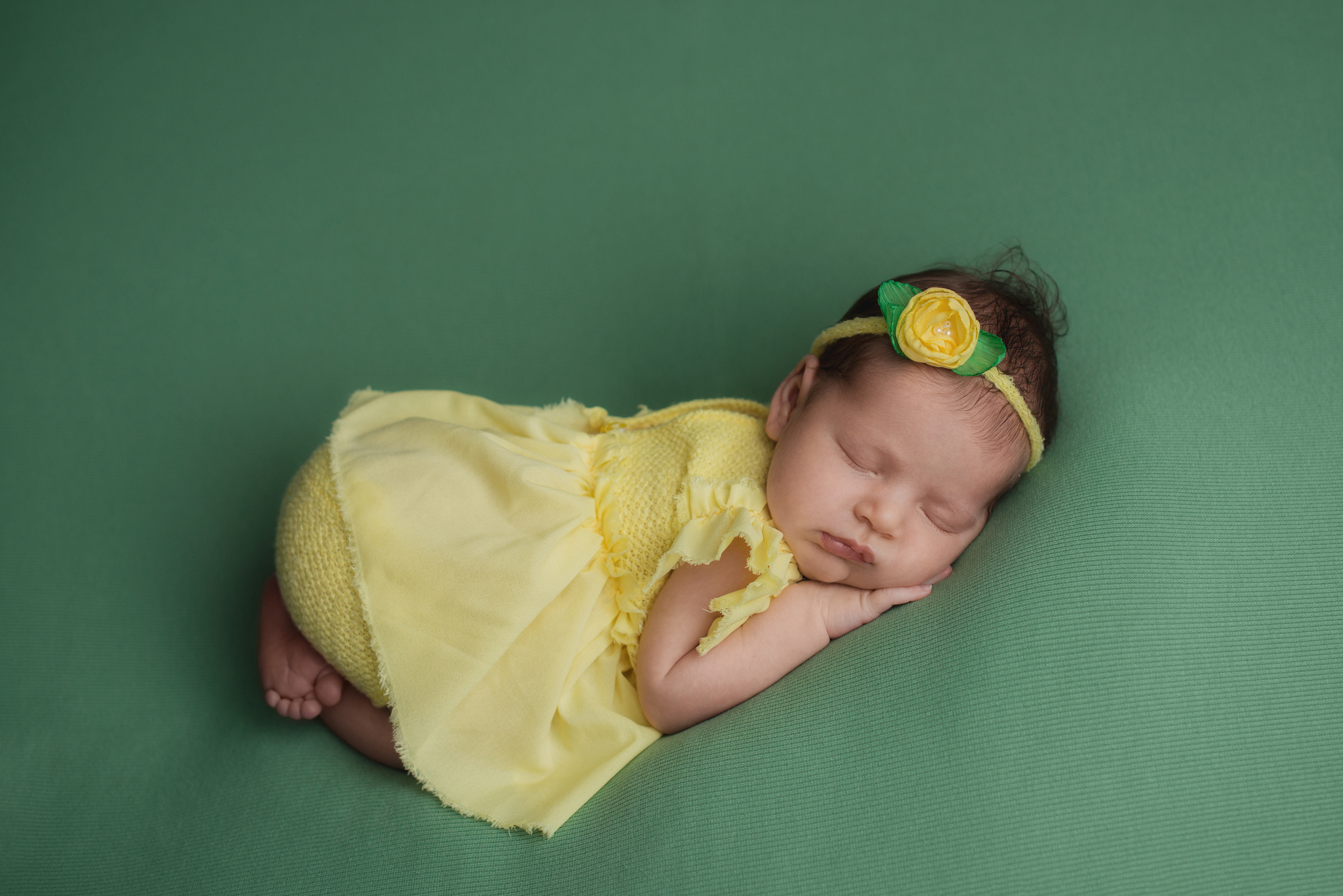 Фотосъемка новорожденного. Фотограф беременности, новорожденных и детей до года в Челябинске Волк