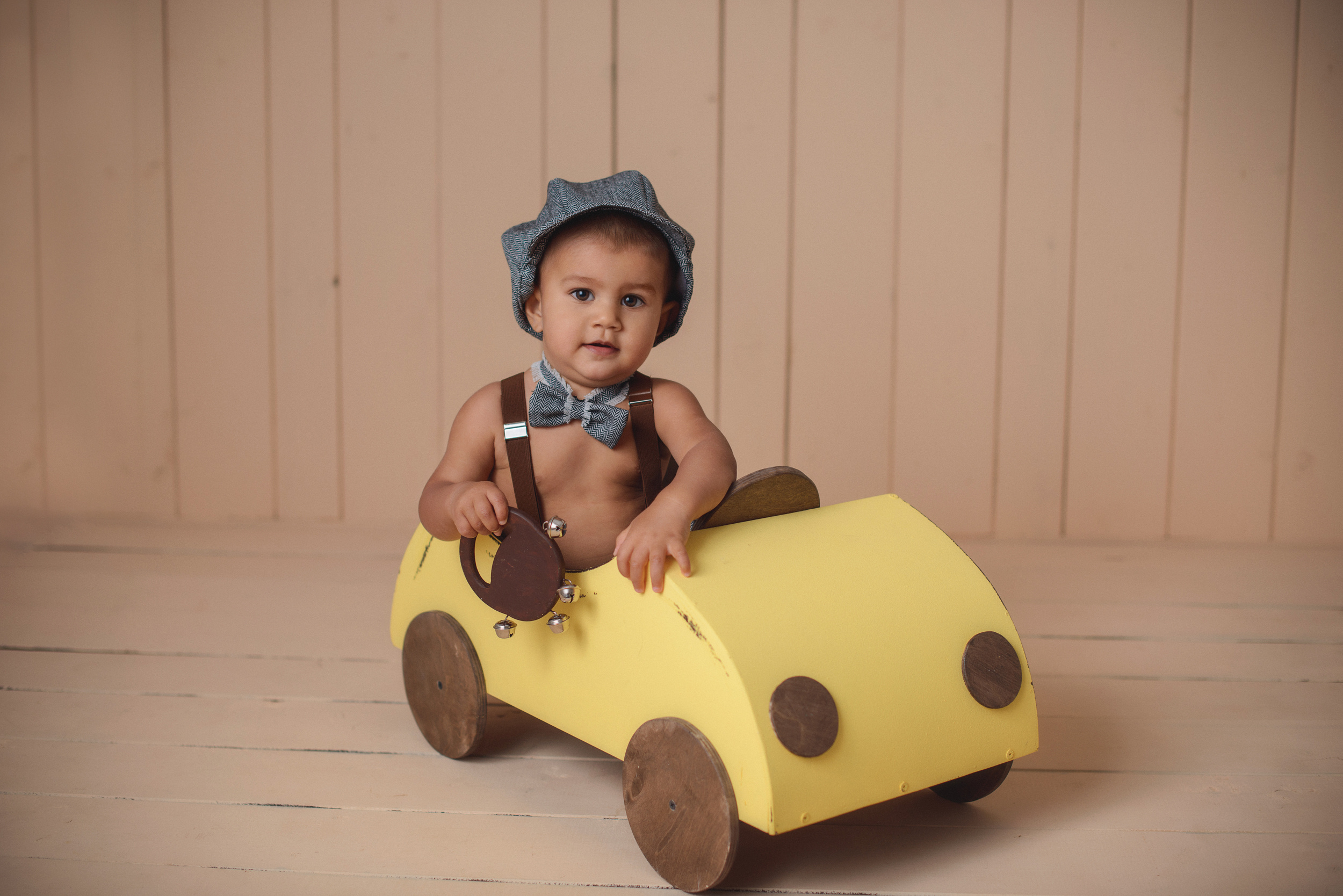 Детская фотосъемка. Фотограф беременности, новорожденных и детей до года в Челябинске Волк