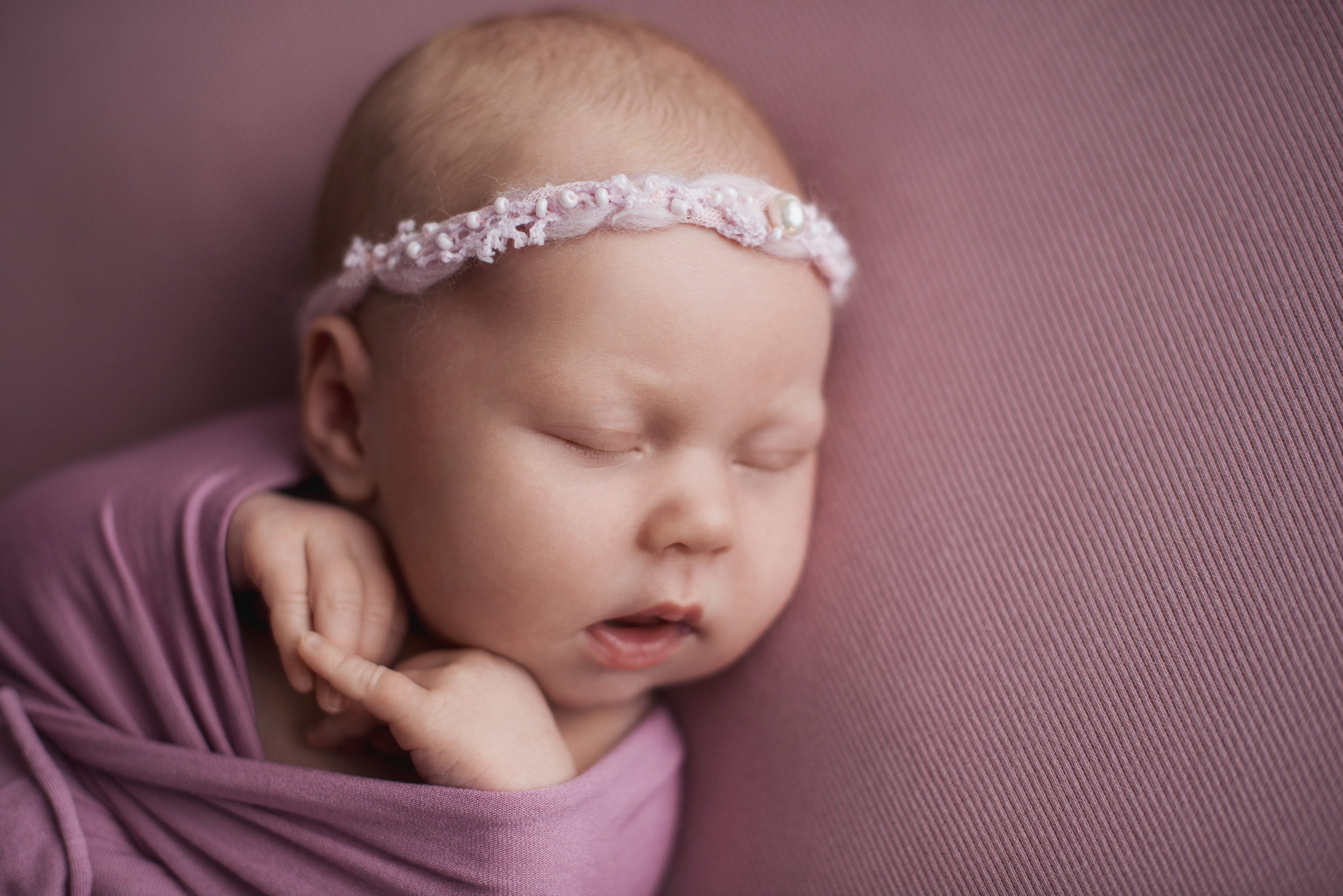 Фотосъемка новорожденного. Фотограф беременности, новорожденных и детей до года в Челябинске Волк