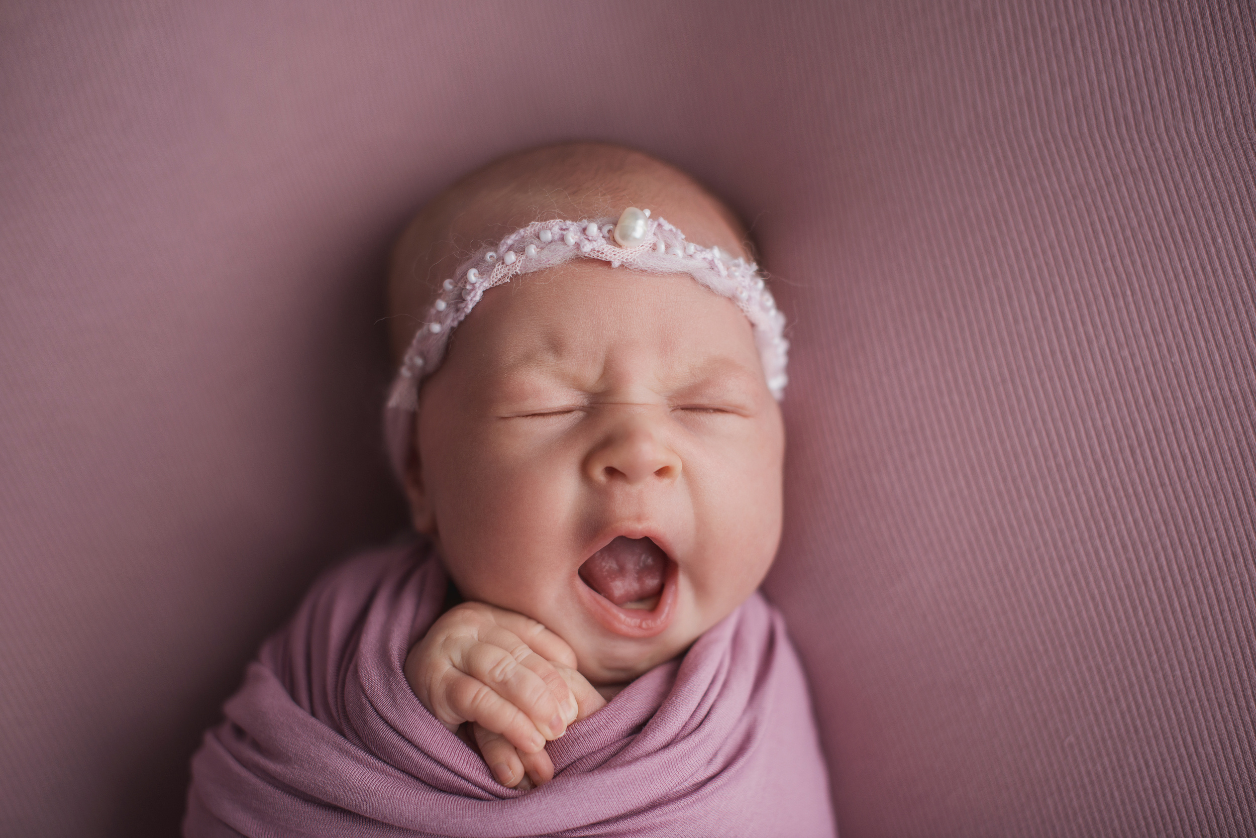 Фотосъемка новорожденного. Фотограф беременности, новорожденных и детей до года в Челябинске Волк