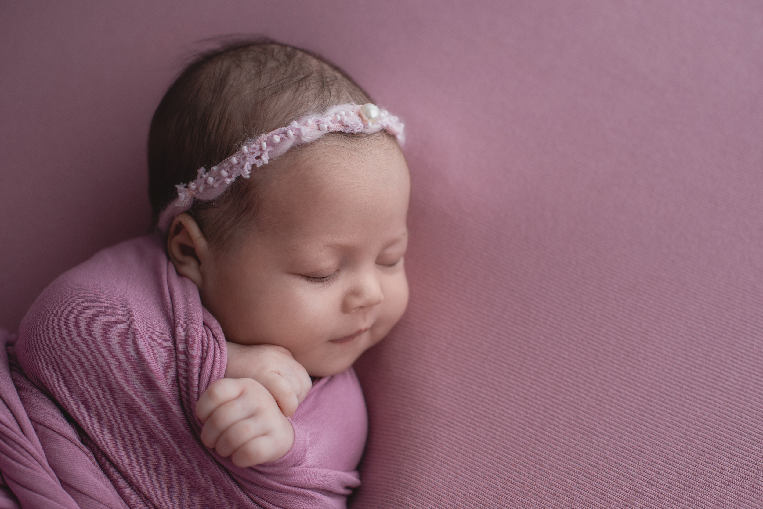 Фотосъемка новорожденного. Фотограф беременности, новорожденных и детей до года в Челябинске Волк