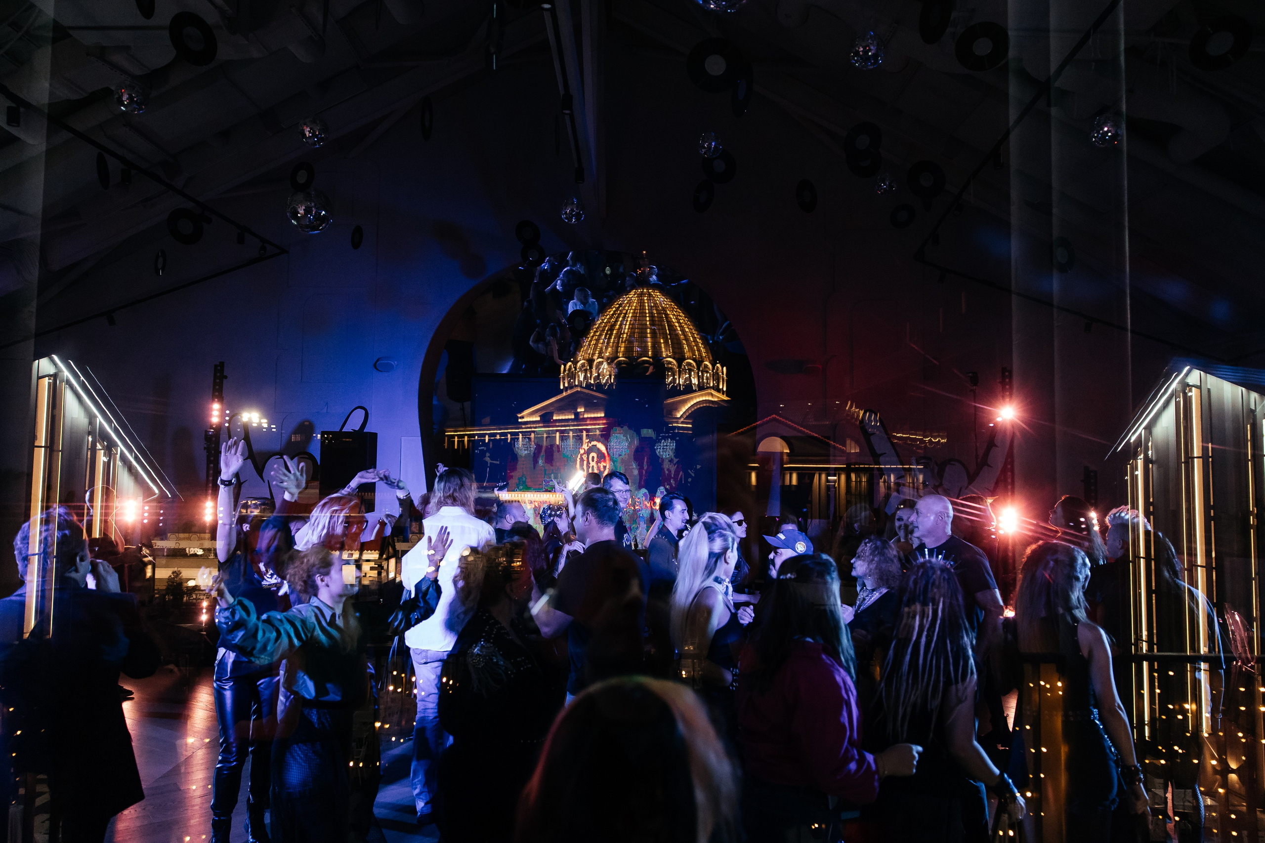 CLEANTOWN 18 лет. Свадебный и семейный фотограф