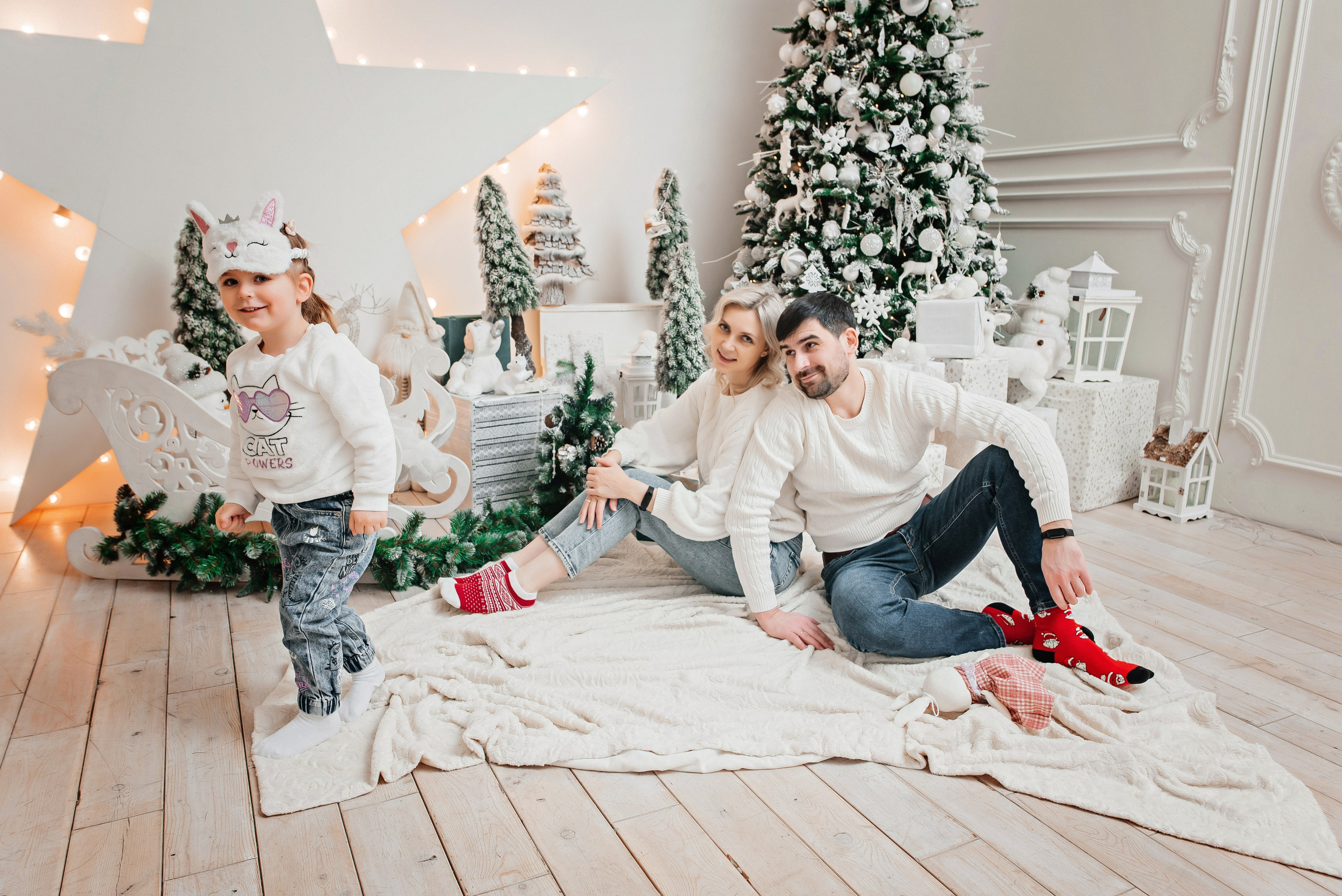 Катюша с семьей в студии. Детский и семейный фотограф выпускной альбом Приморско-Ахтарск