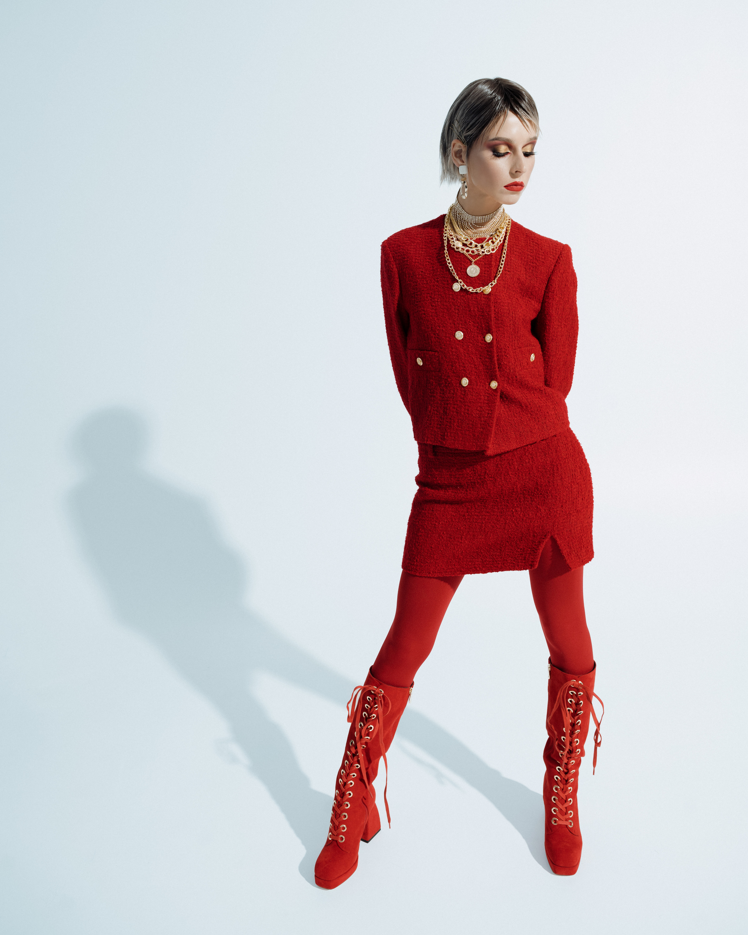 I need more gold. Z H U R A V L E V