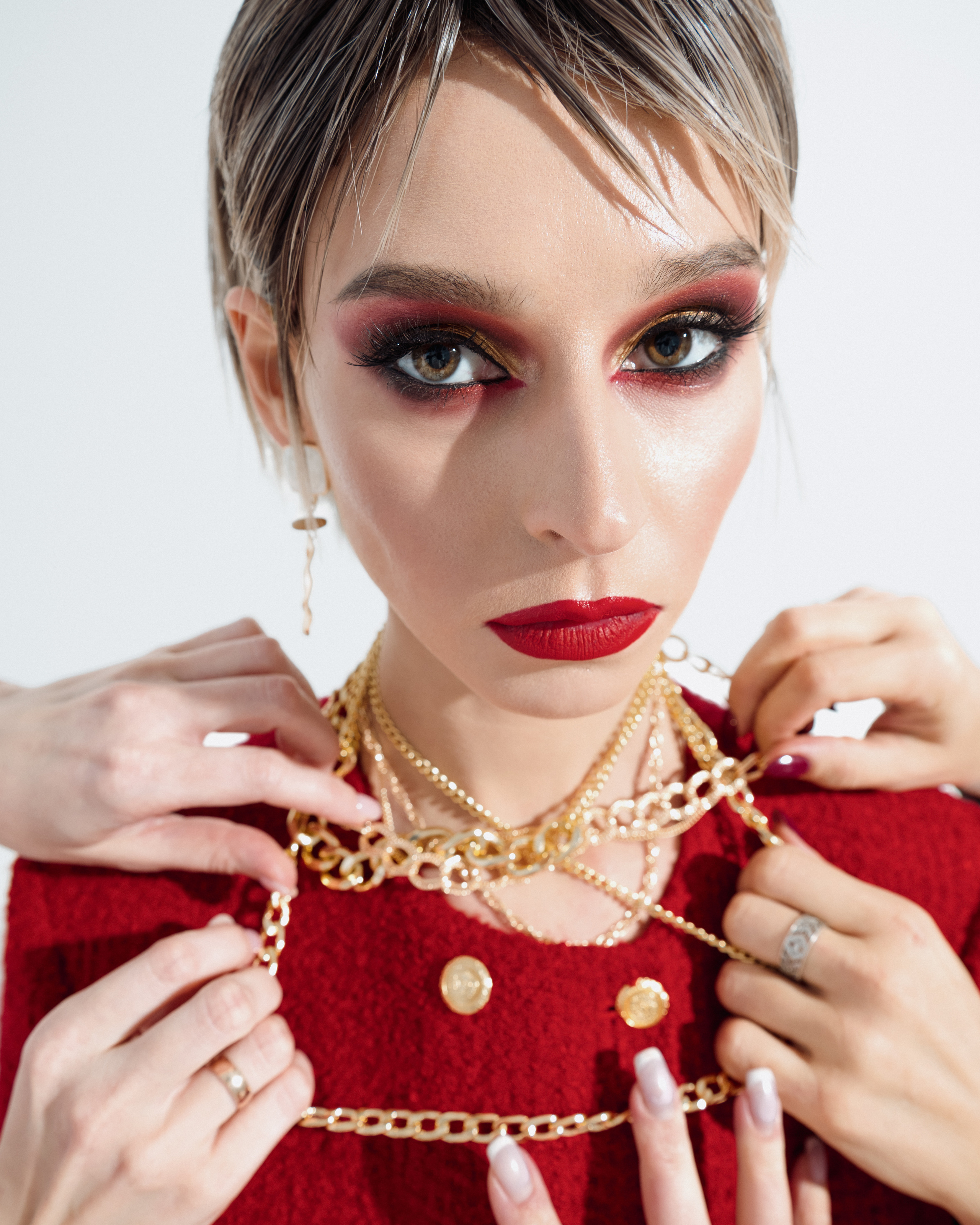 I need more gold. Z H U R A V L E V