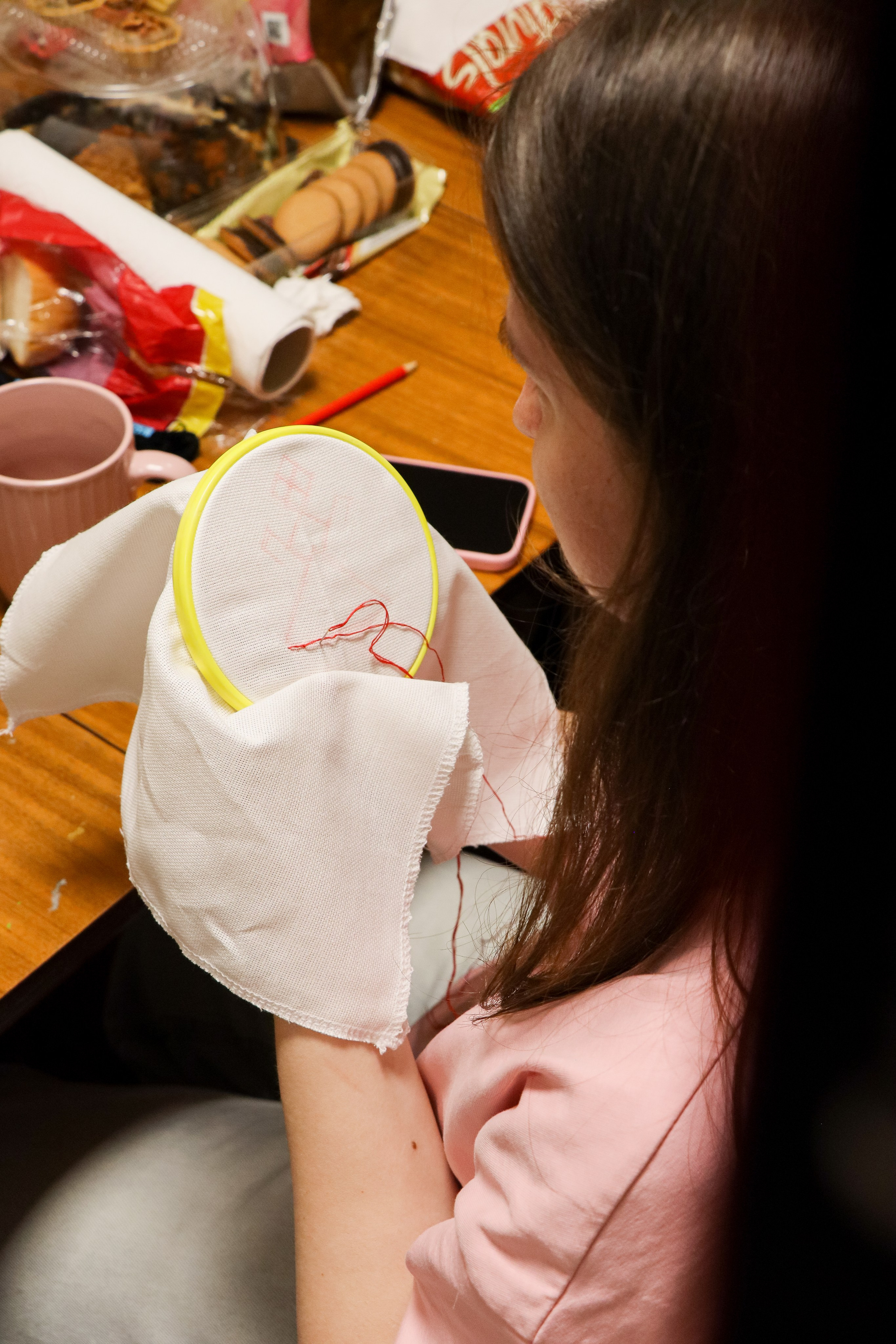 Мастер-класс по вышивке орнаментов. Портретный и репортажный фотограф в Анапе Злата Хидзик