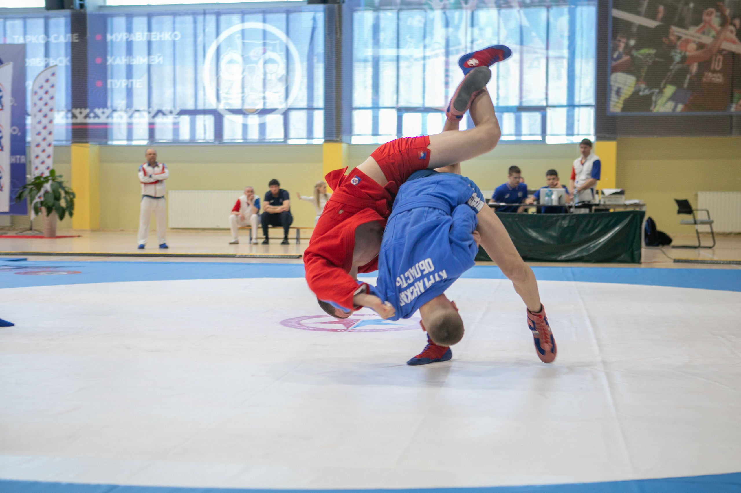 Самбо. Фотограф Губкинского