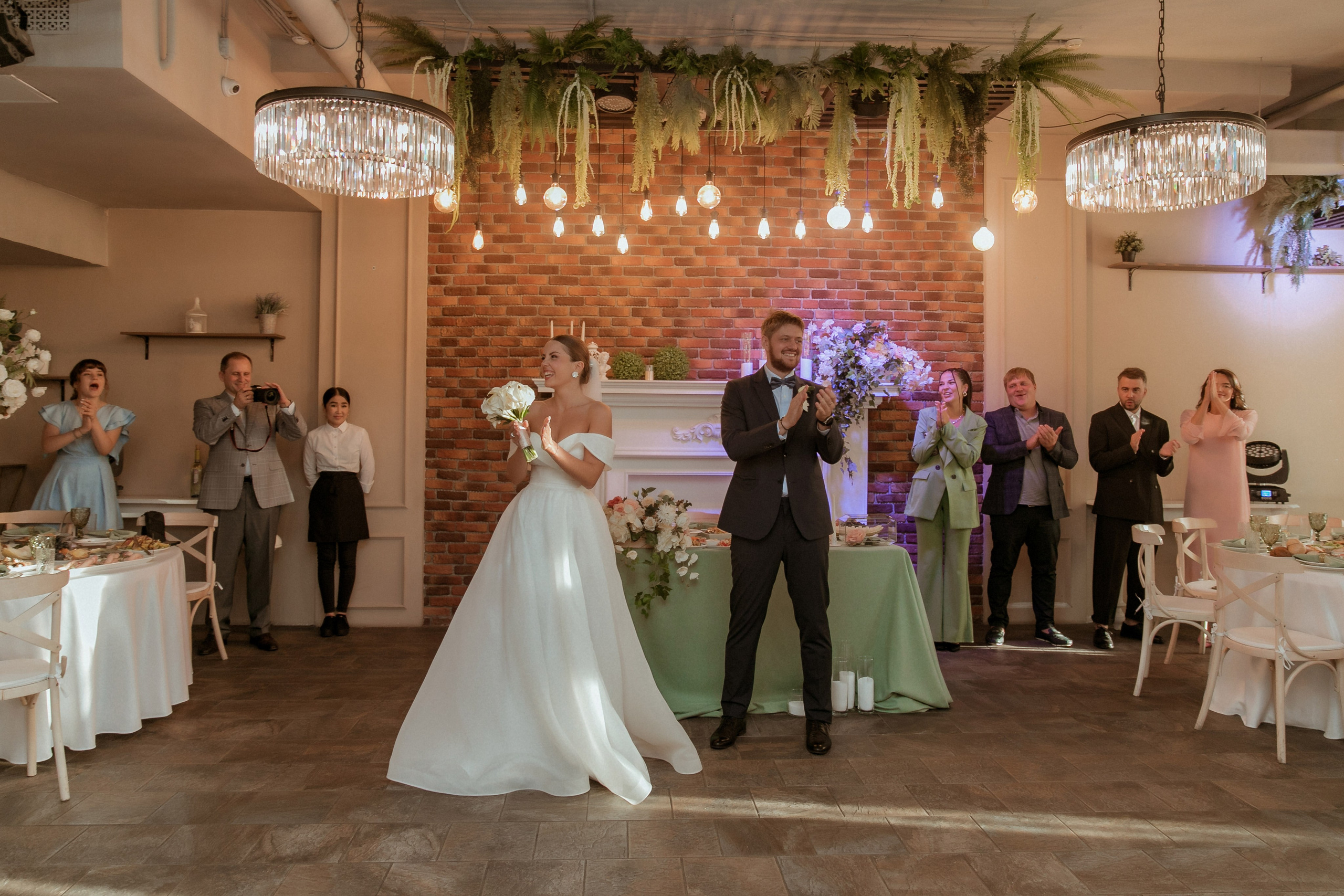 Фотограф и видеограф на свадьбу на полный день. Фотограф, видеограф на свадьбу в Москве Никита Назаров