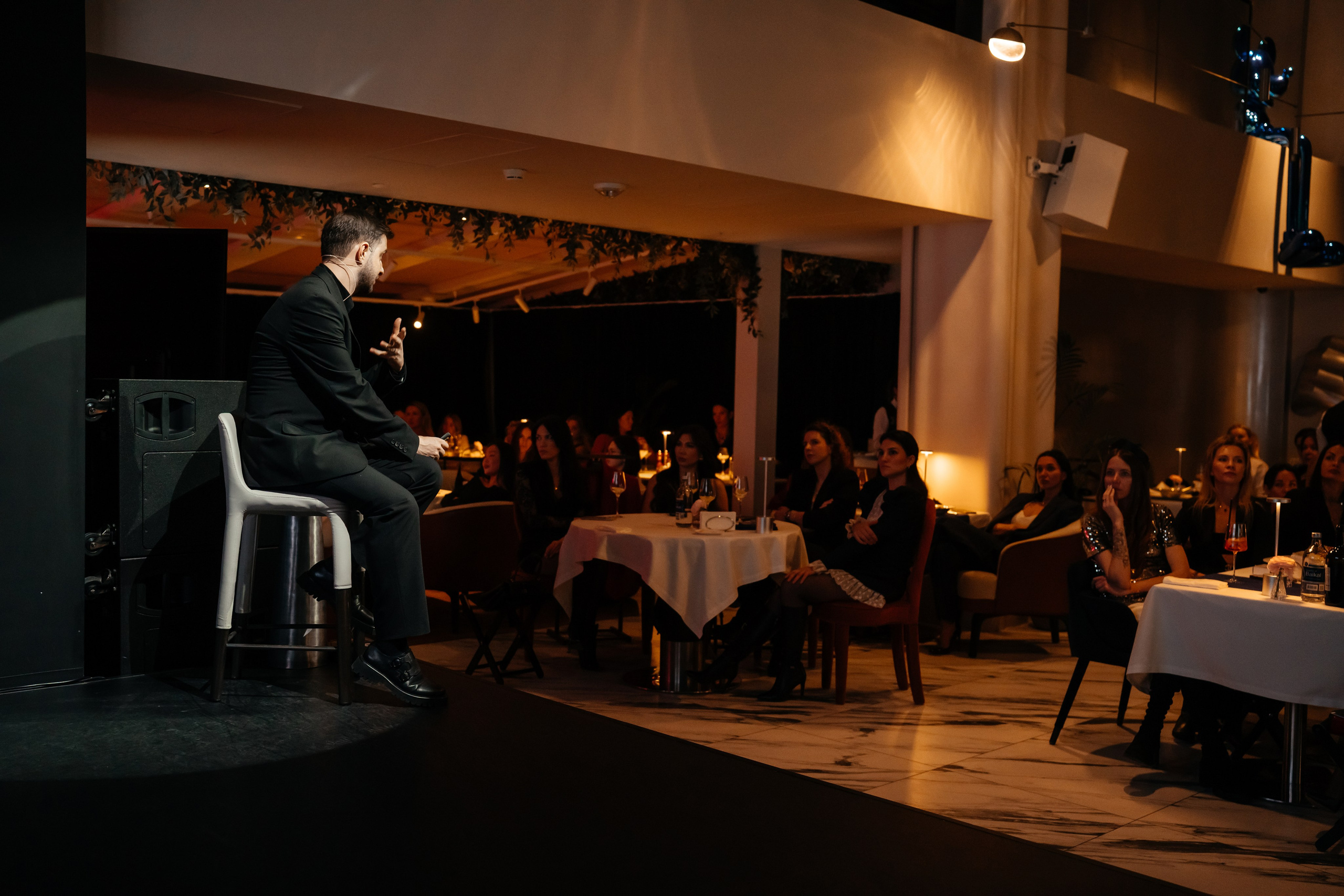 Лекция Ярослава Михеева. BENUAR Restaurant