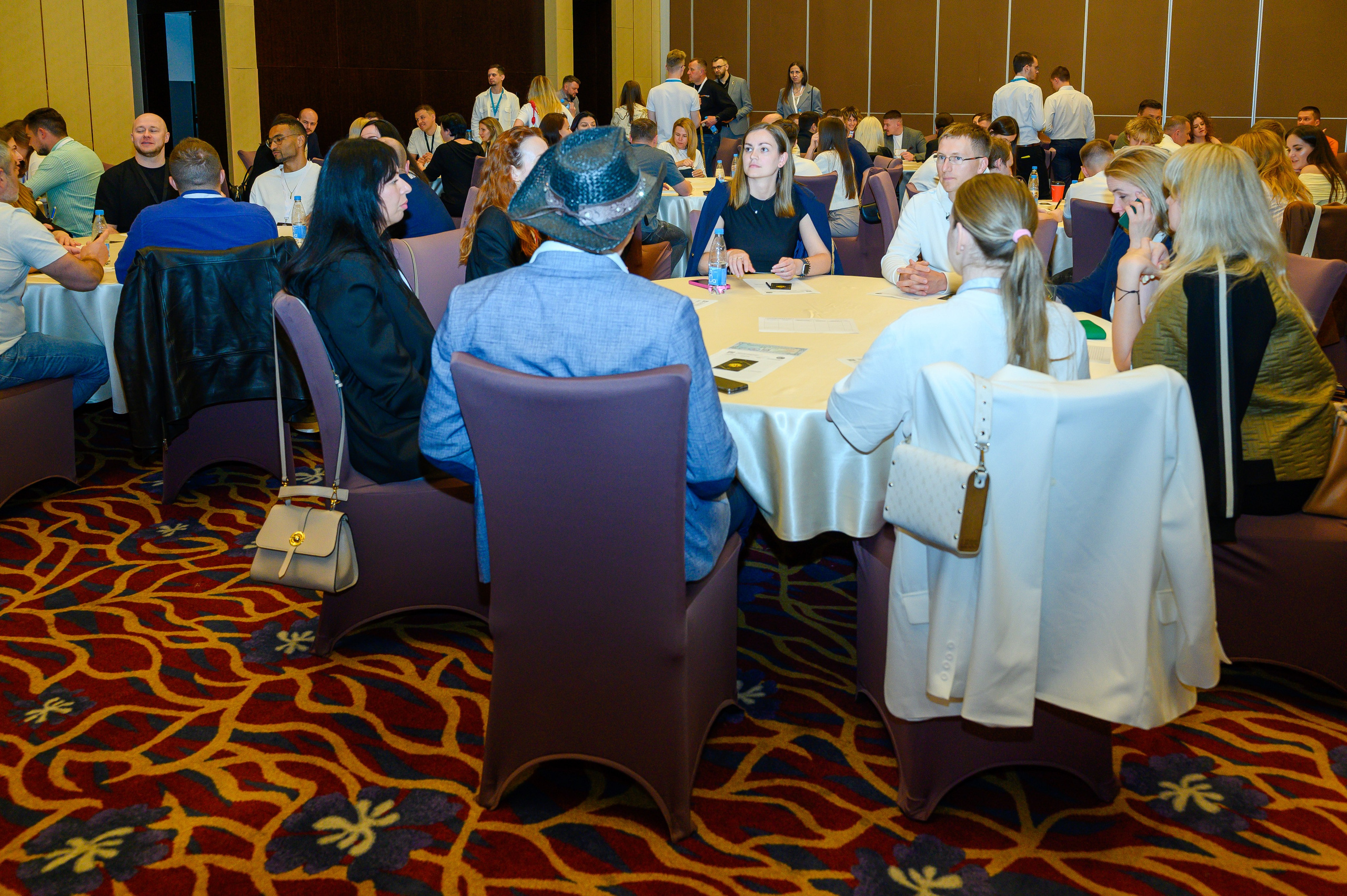 Репортажная съемка с открытия магазина. Фотоуслуги, услуги фотографа, фотографирование важных событий