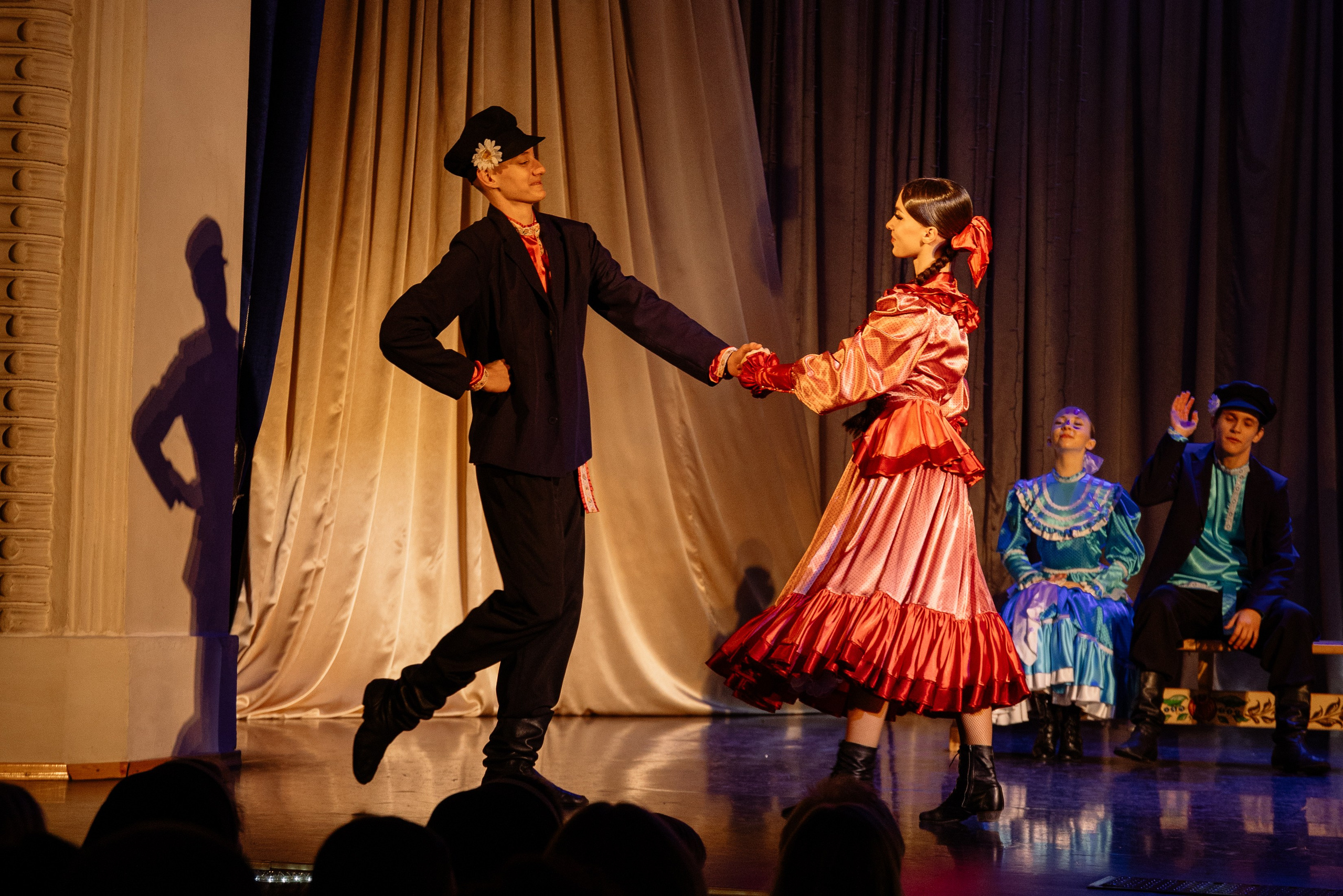 Сибирские узоры ДК Ефремова. Фотограф Юлия Мальцева