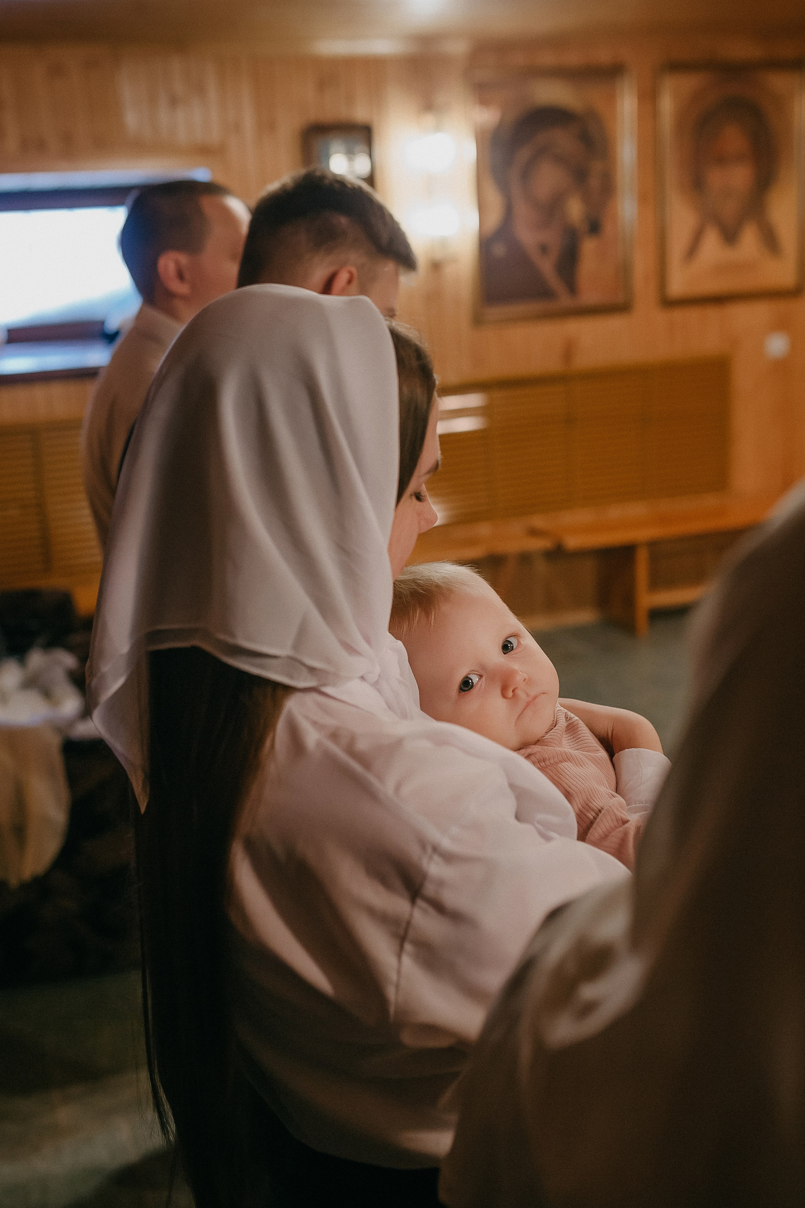 Крещение Виктории. Храм Симеона Верхотурского п.Барсово. Семейный фотограф в Сургуте