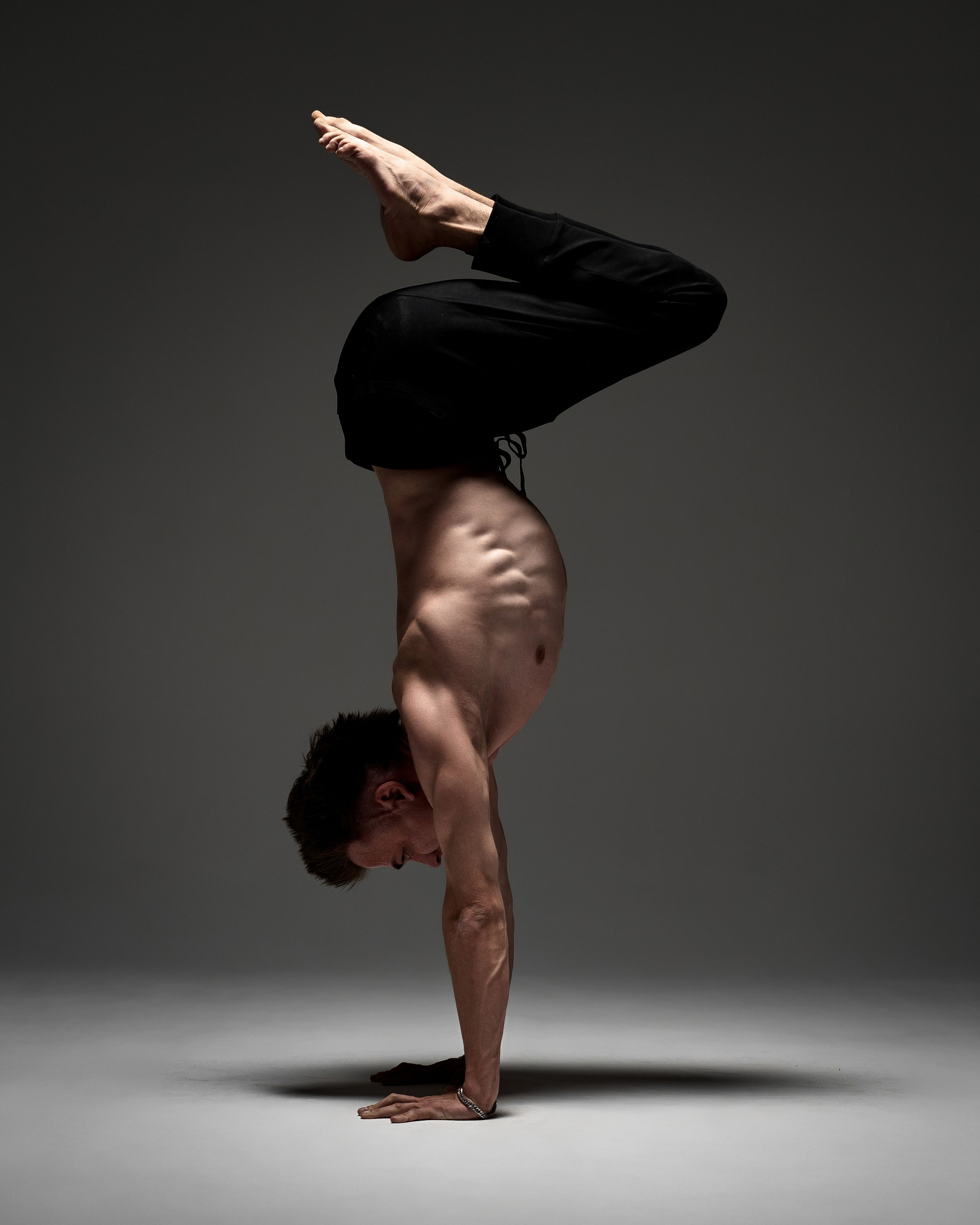 Фотографии йоги: эстетика и гармония. Фотограф Москва Денис Косых — портреты, йога, творческие съёмки