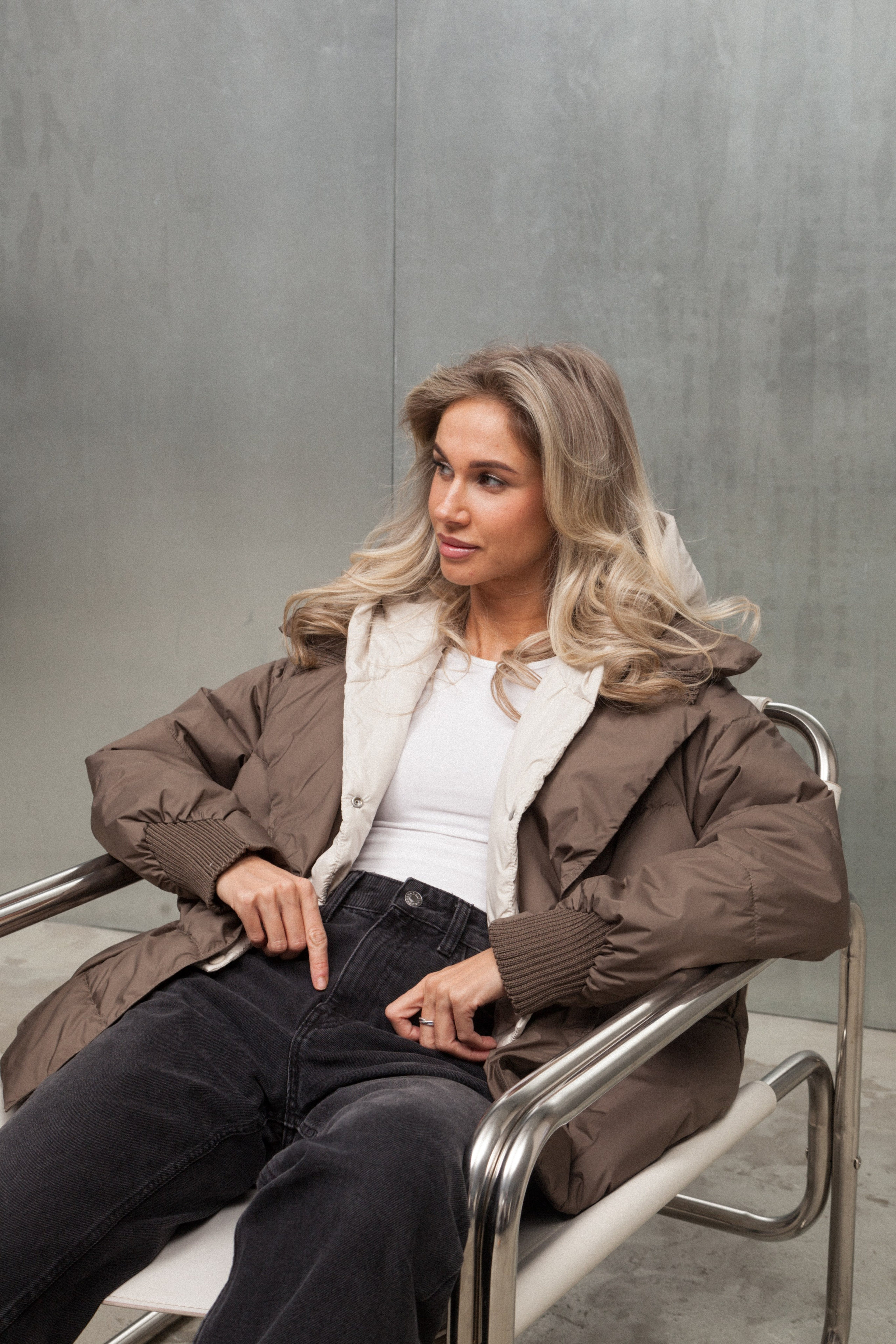 Фотосъемка одежды в Барнауле. Фотограф для бизнеса, маркетплейсов, контента и соцсетей в Барнауле Савинкова Виктория