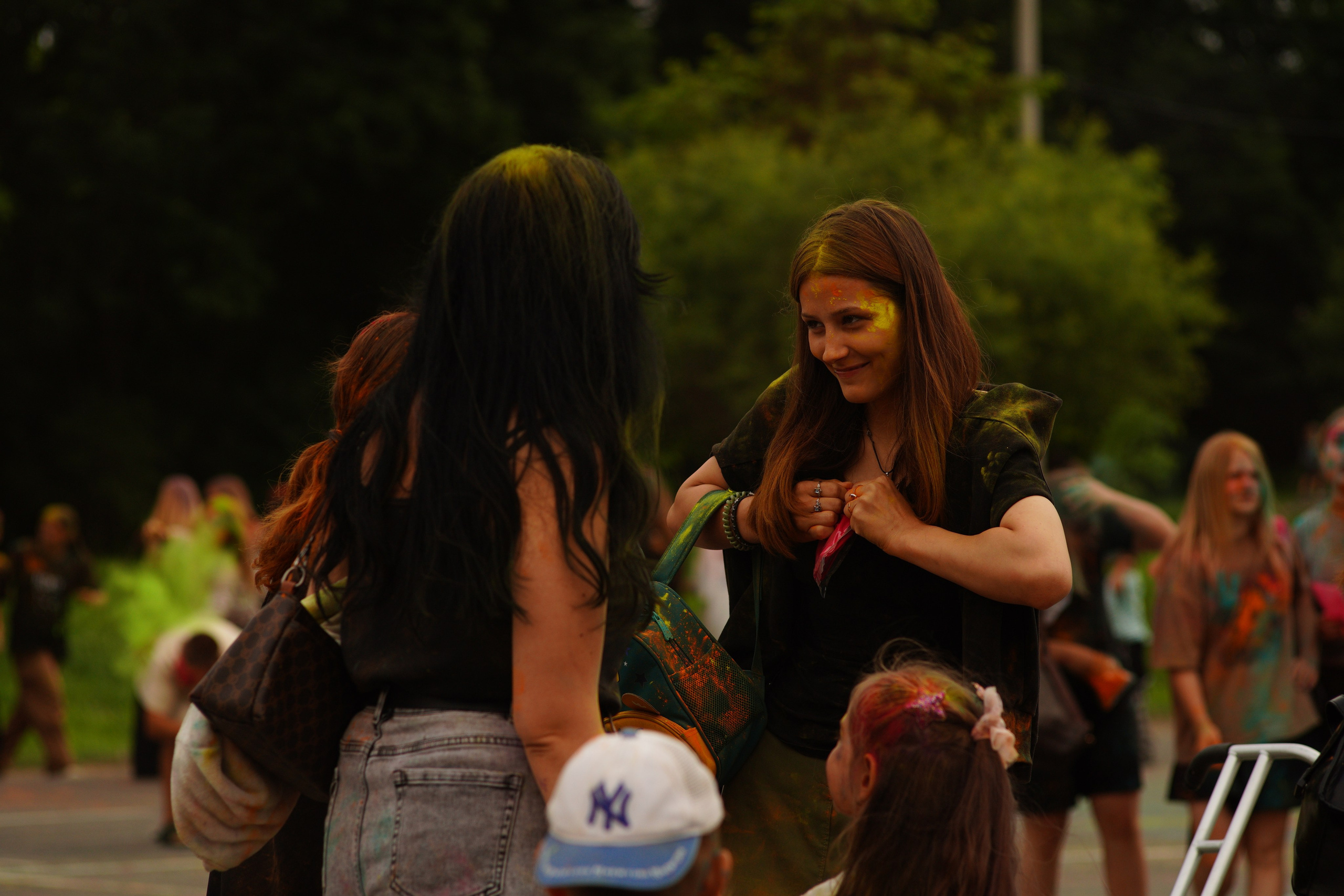 Праздник Холи в Артеме. Фотограф Владивосток (художественный портрет, празднование, торжество, мероприятие, фотопрогулка)