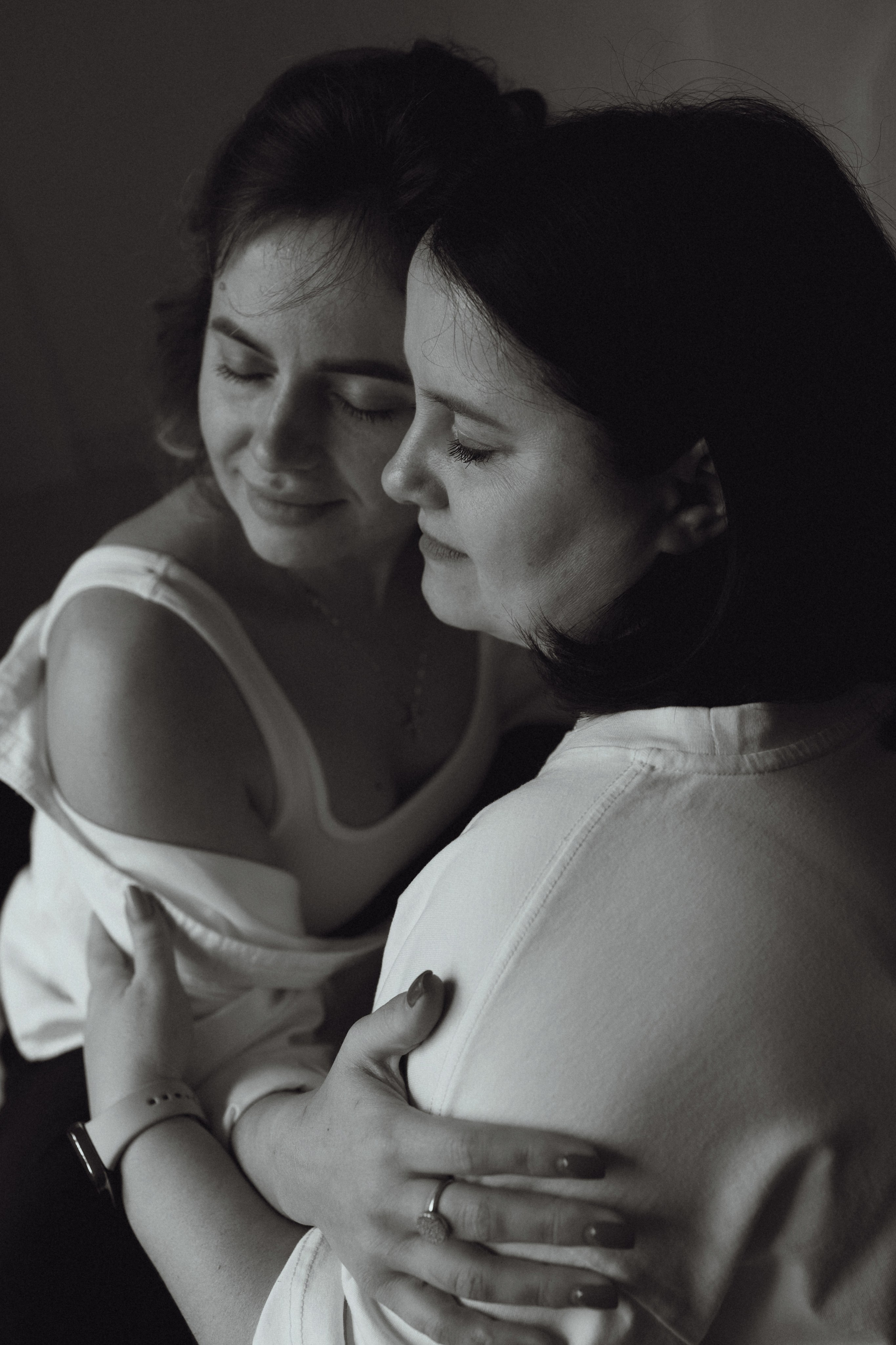 Пока мы ещё дети, мир кажется бесконечным, а мечты — возможны. Семейный фотограф Донецк