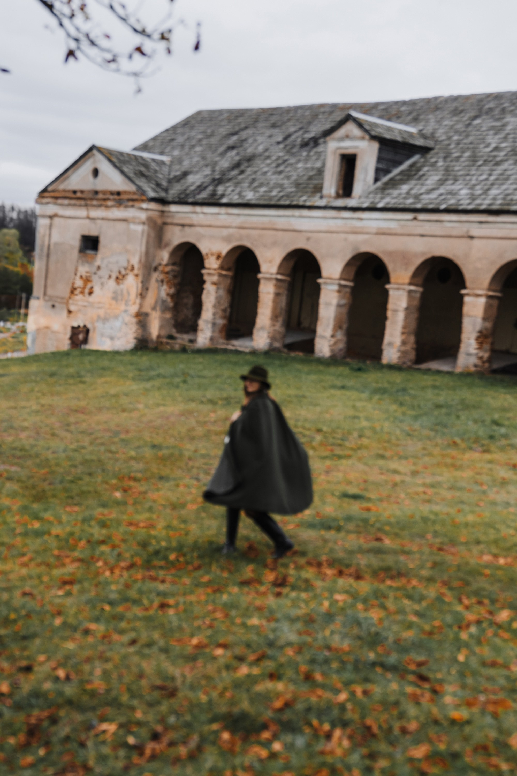 Юля. Осень, в британском стиле, Минск. Olga Modjaro