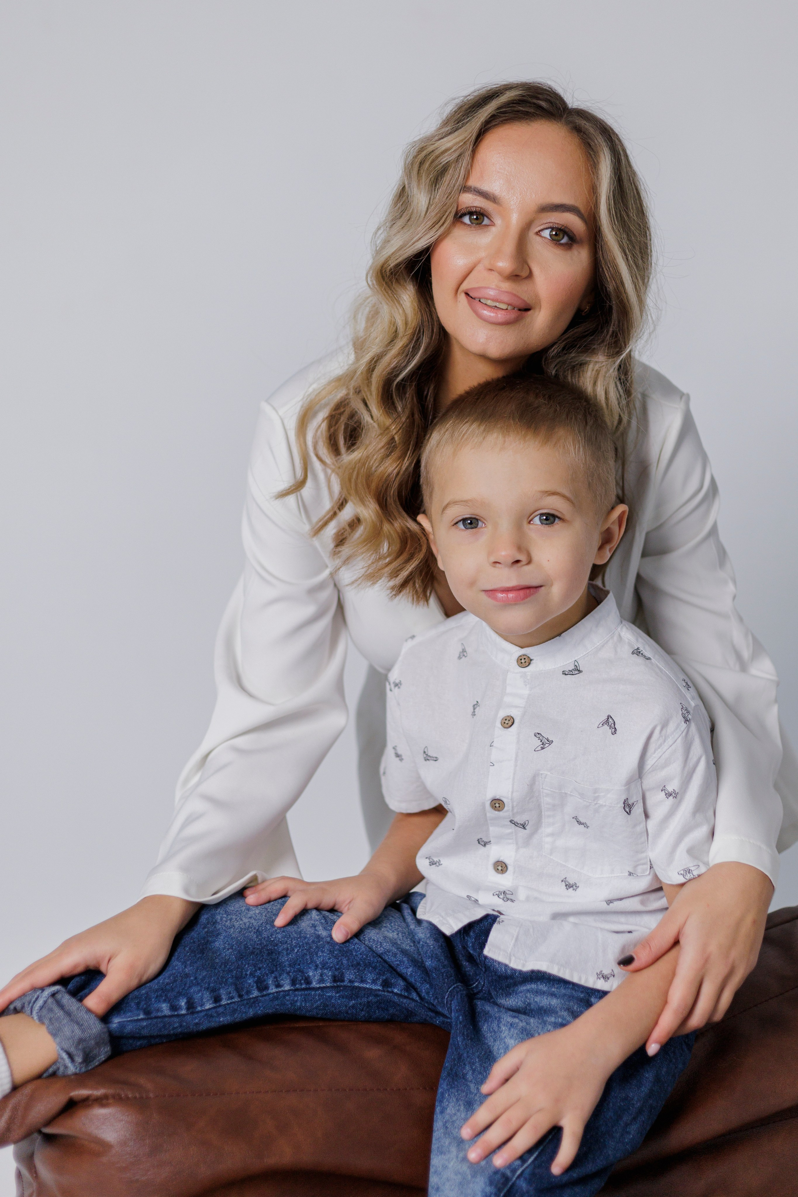 Семейная фотосессия в студии. Семейный и детский фотограф в Рязани Васюгова Мария