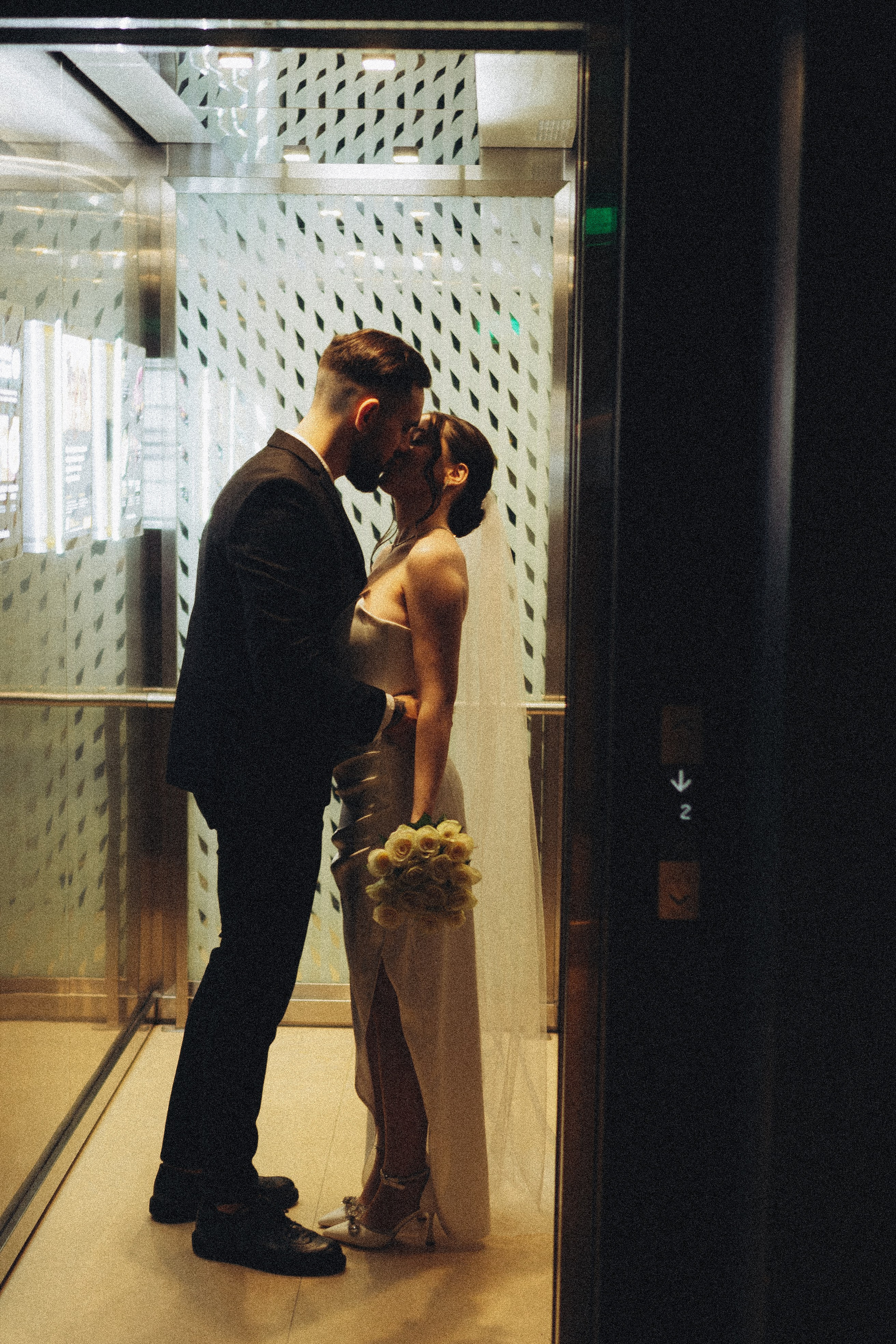 СВАДЕБНАЯ СЬЕМКА СБОРОВ ЖЕНИХА И НЕВЕСТЫ В ОТЕЛЕ И ТАКЖЕ ФОТОСЕССИИЯ В ОТЕЛЕЕ МЕГАПОЛИС БРЯНСК. Профессиональный фотограф, Санкт-Петербург — Виктория Богомолова