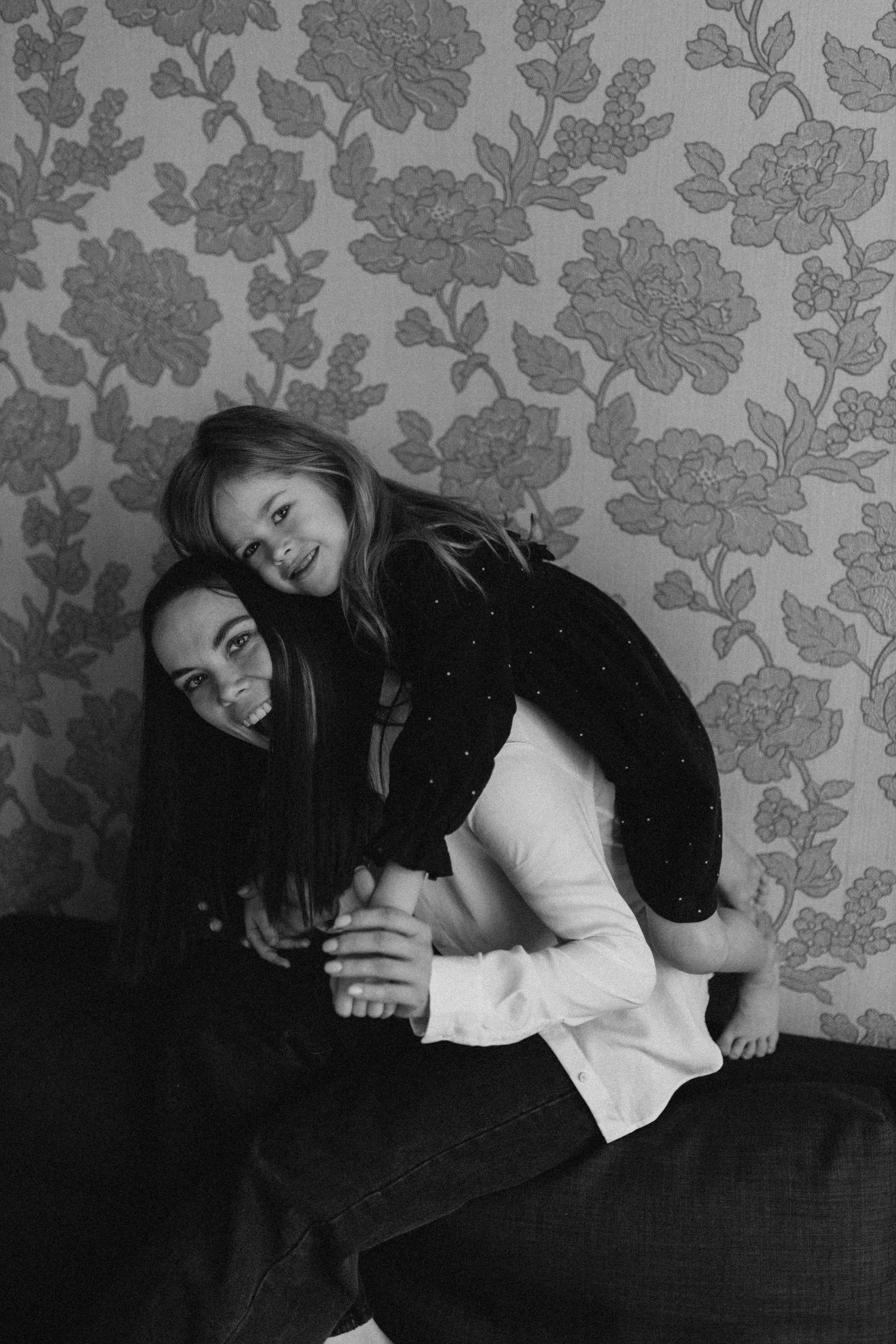 Вика и Мира. Семейный фотограф Оля Гладченко