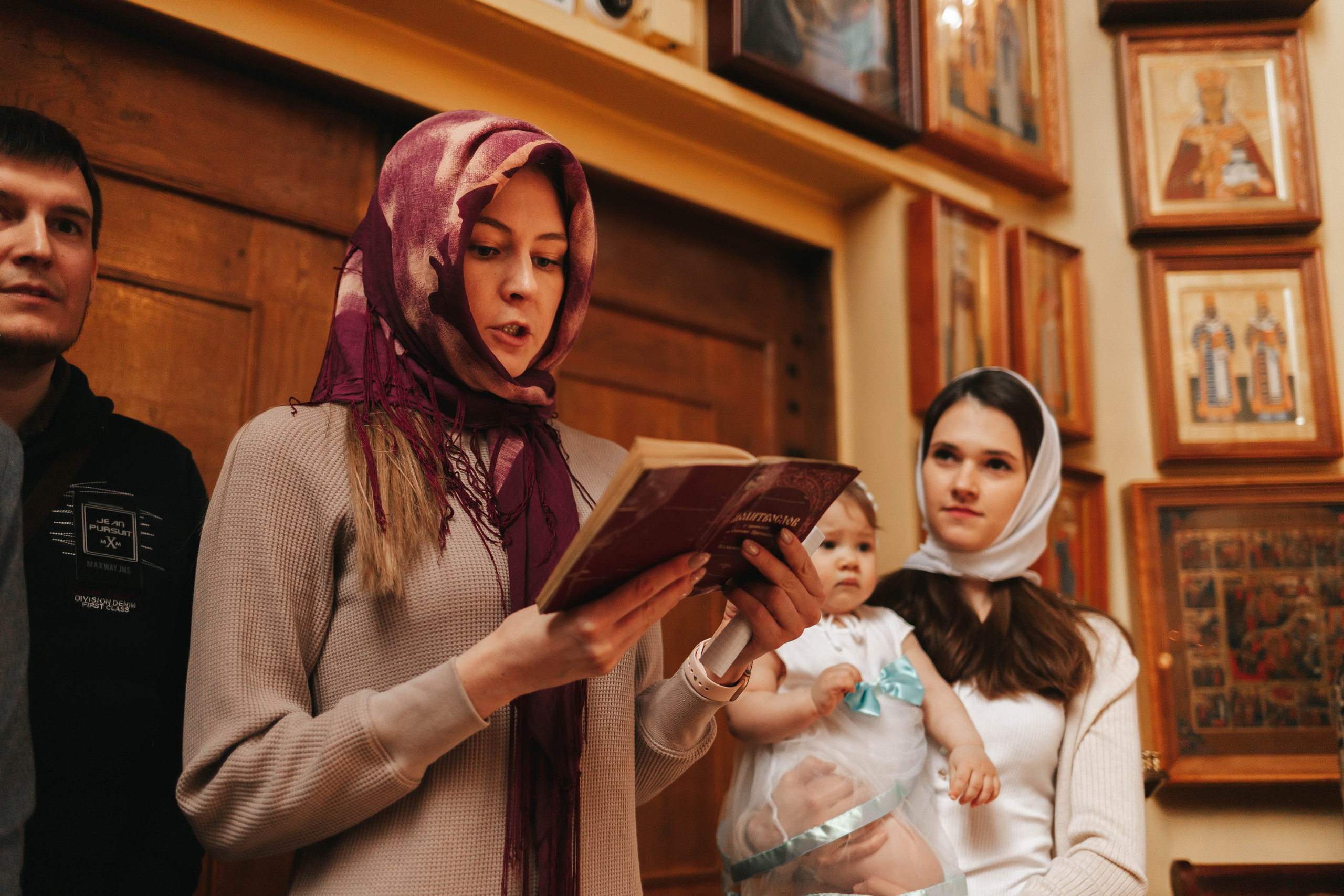 Крещение Лизы. Семейный lifestyle фотограф в Санкт-Петербурге Людмила Пахомова