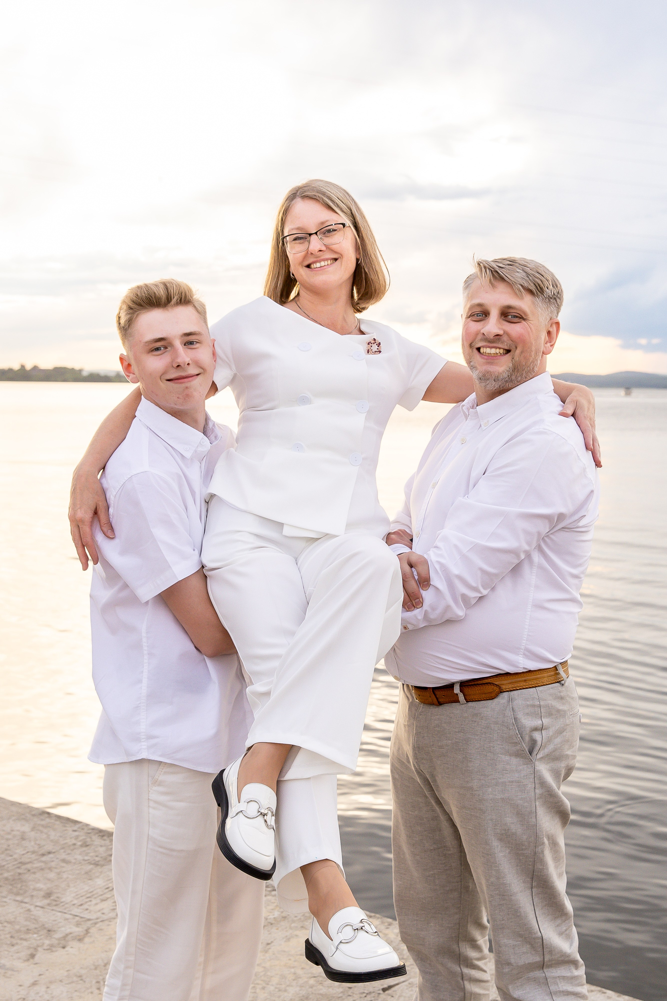 Фото и видео на выпускной в школе и детском саду. Свадебный, семейный видеограф и фотограф в Екатеринбурге Николай Рыков