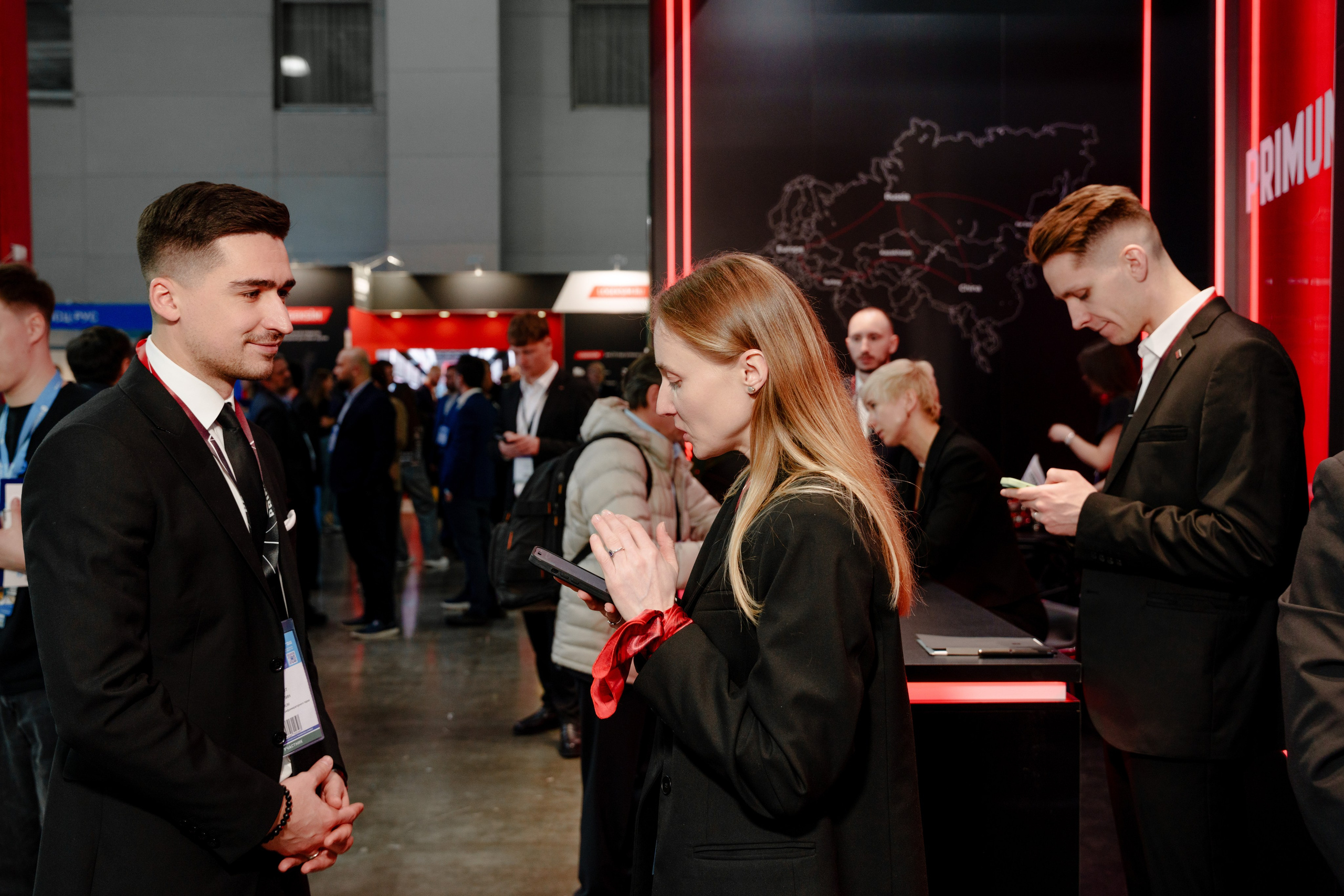 Репортажный фотограф на экспо Крокус. Репортажный фотограф Москва Сергей Дружинин