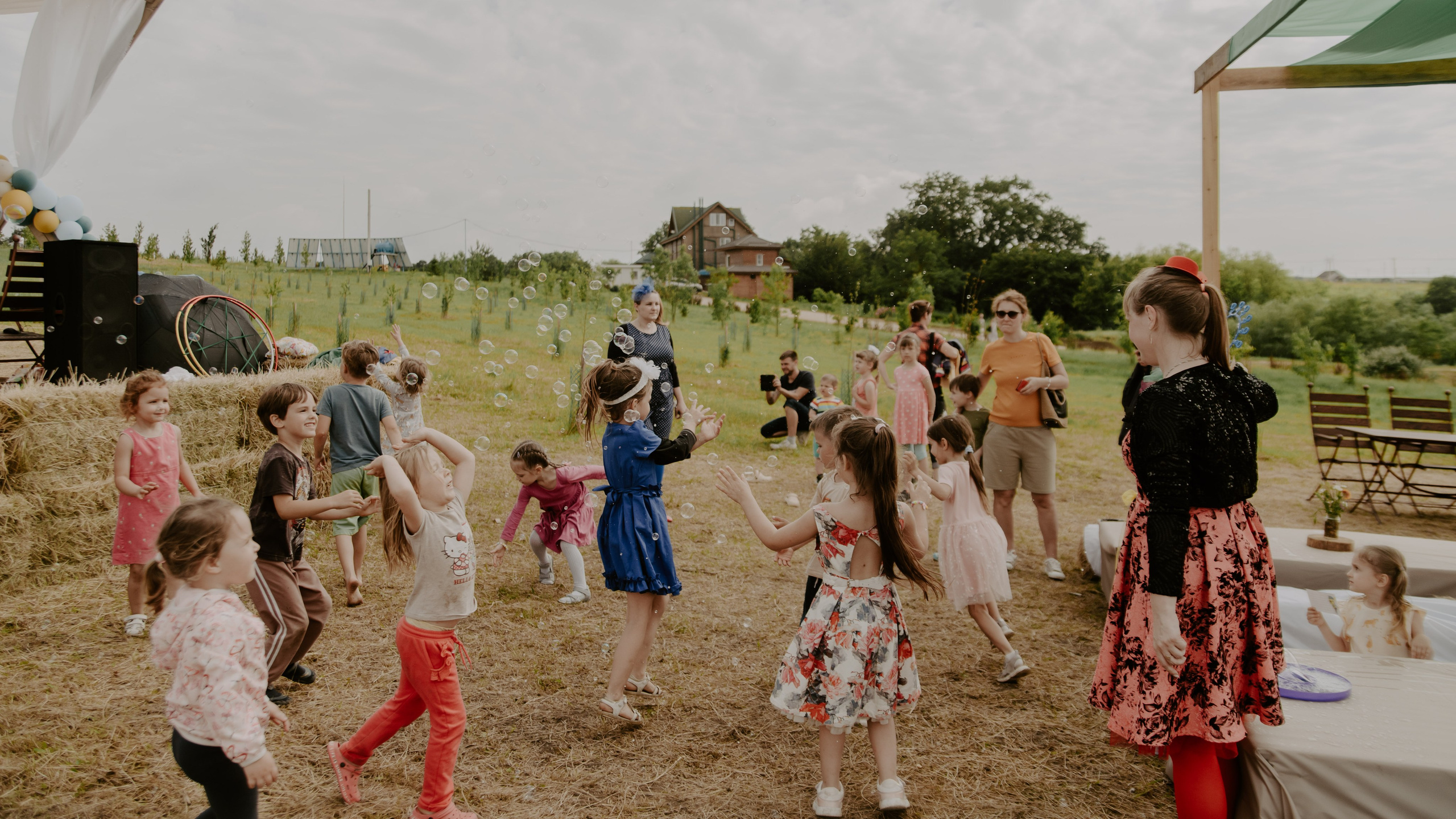 Репортаж праздника «Радосвет 8 лет». Фотограф и Видеограф Анапа, Новороссийск, Краснодар. Алина и Женя