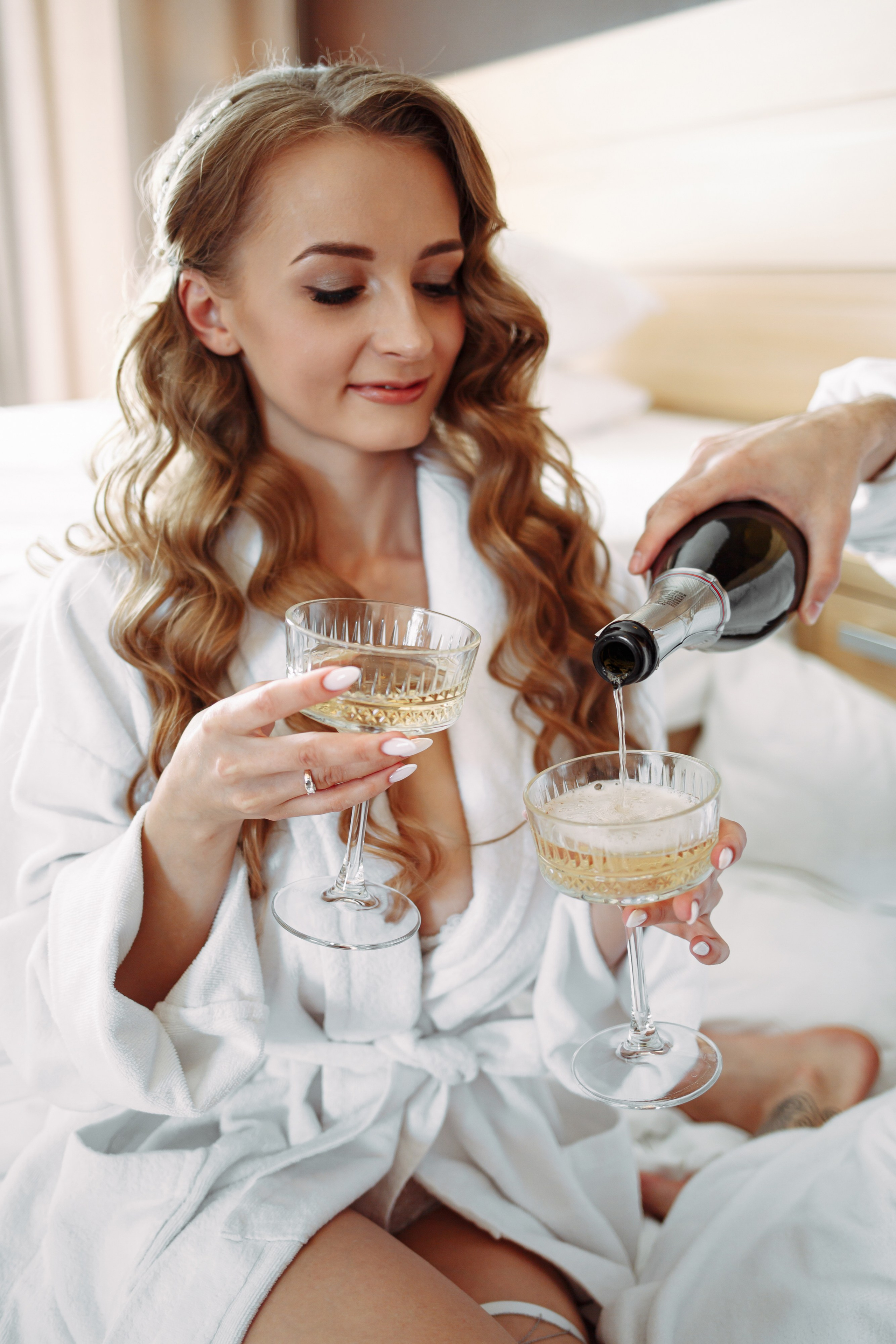 Свадебная фотосессия с кабриолетом и в загородном клубе Artiland. Свадебный фотограф Москва и МО Сергей Киржаев