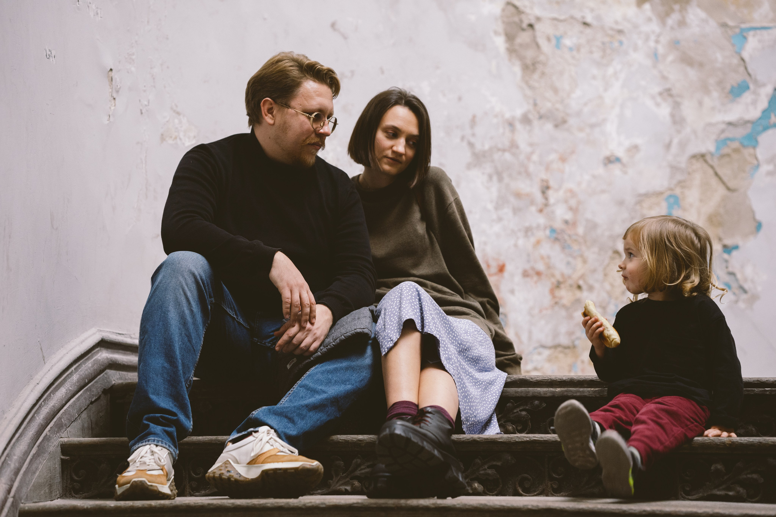 …история о прогулке в старом городе и семье. Марковы: фото, видео, кино и книги