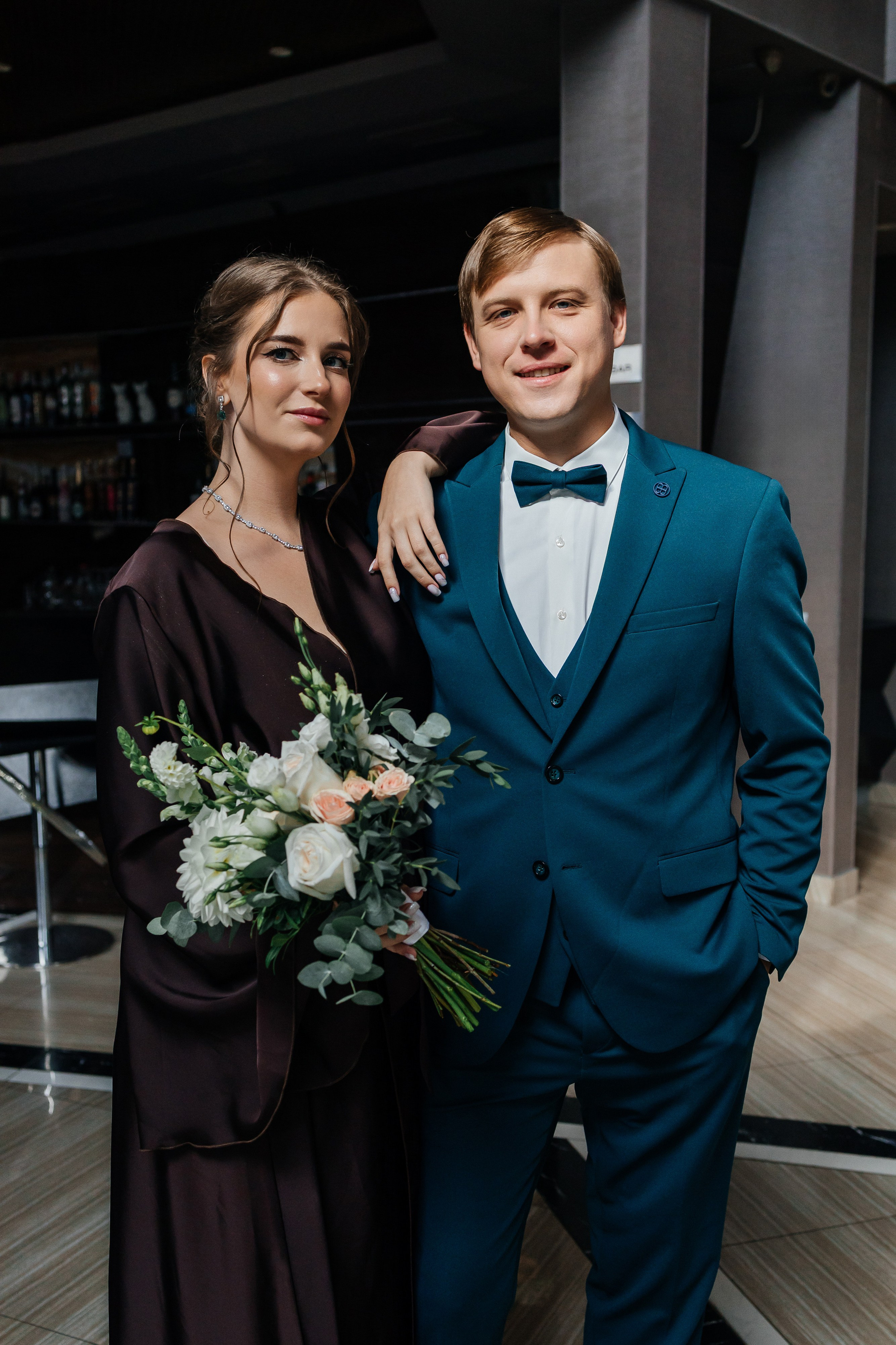 Свадебная прогулка на корабле. Олег Сверчков | Свадебный фотограф Вологда