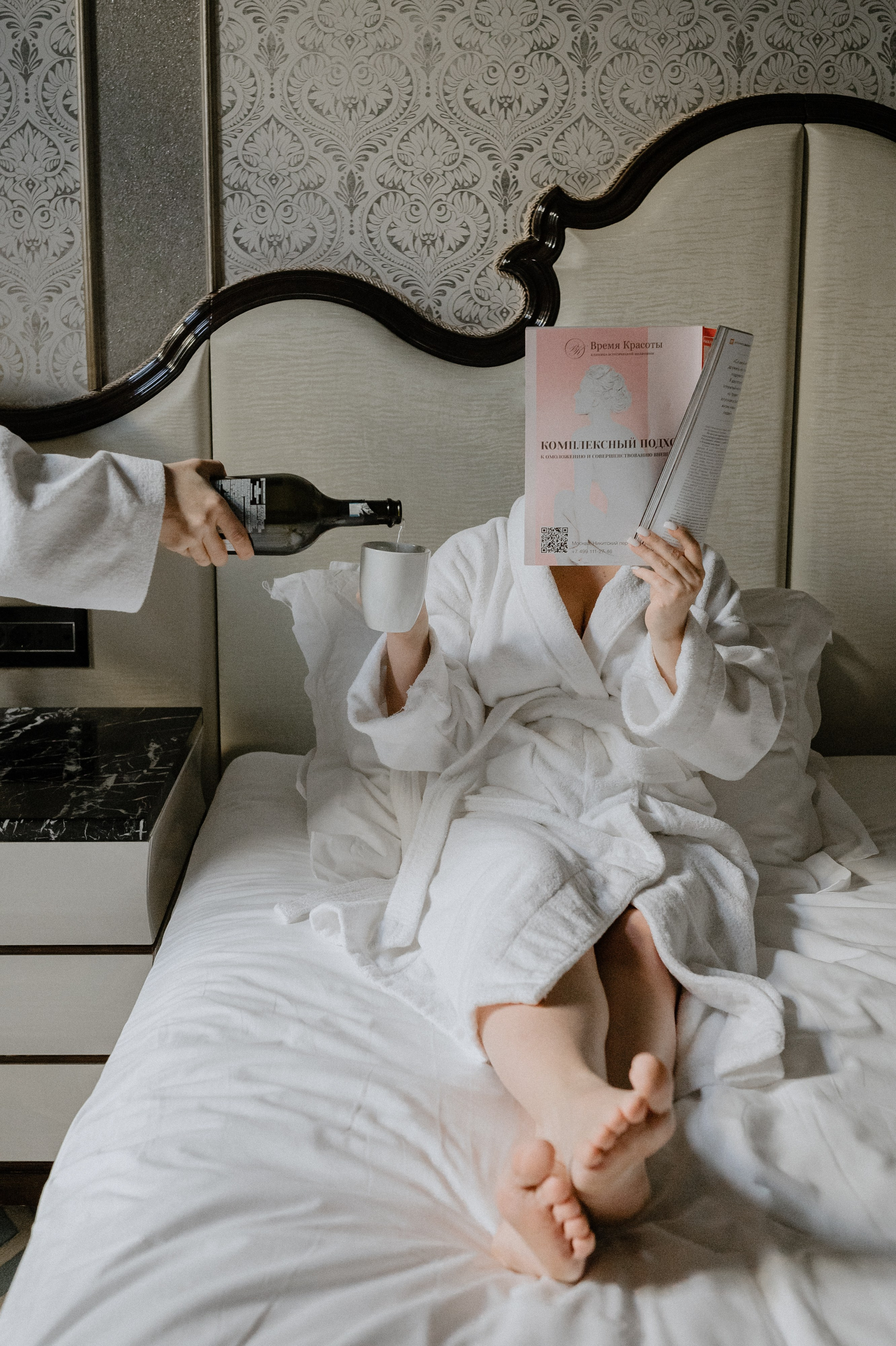 Свадебные сборы и фотосессия в отеле St. Regis. Свадебный фотограф Москва — Сергей и Татьяна