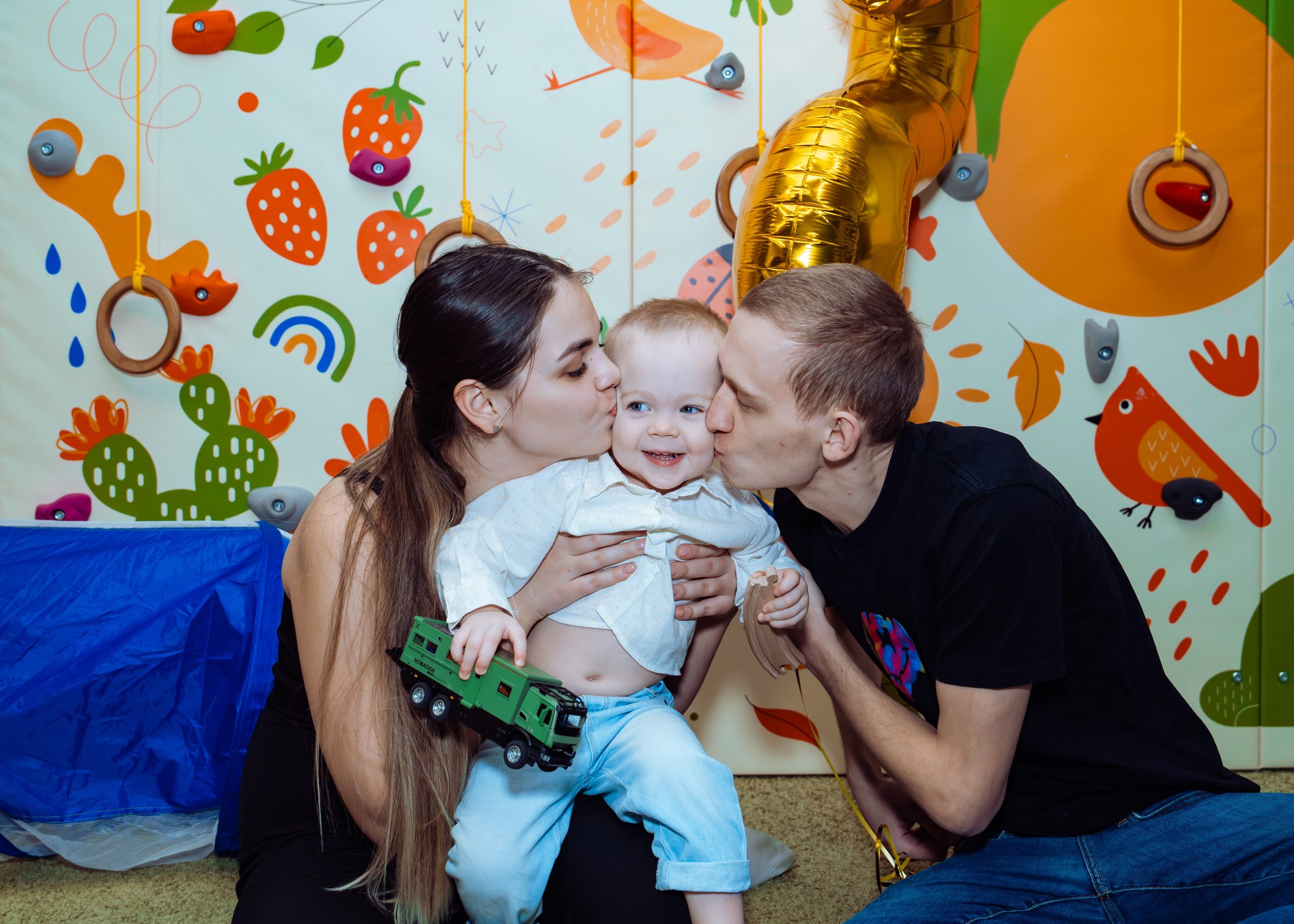 Карамелька в гостях у Романа. Крамер Юлиана детский и семейный фотограф