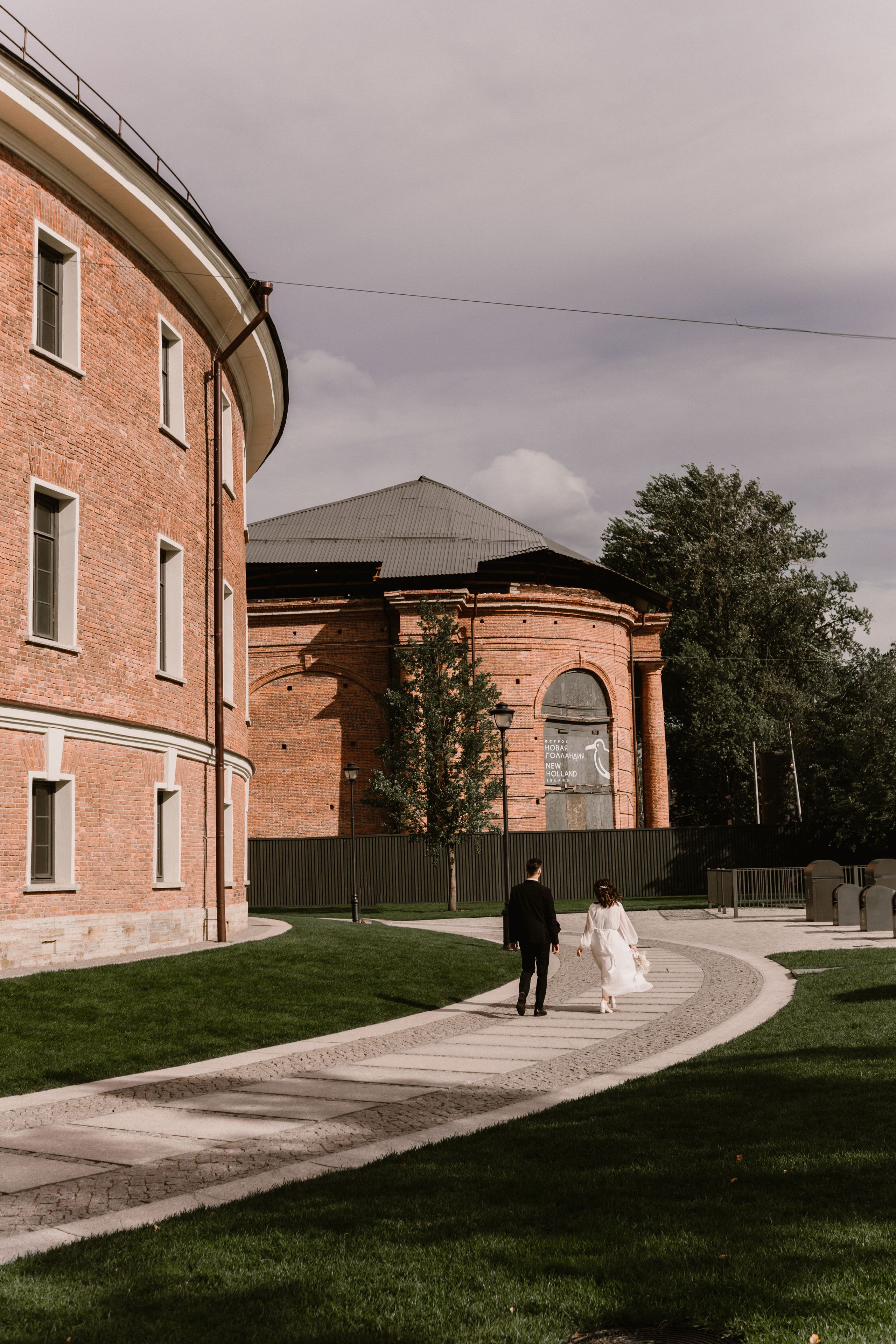 I feel this warmth. Galina and Nikita Bykovets, a wedding photographer and videographer duo in Germany