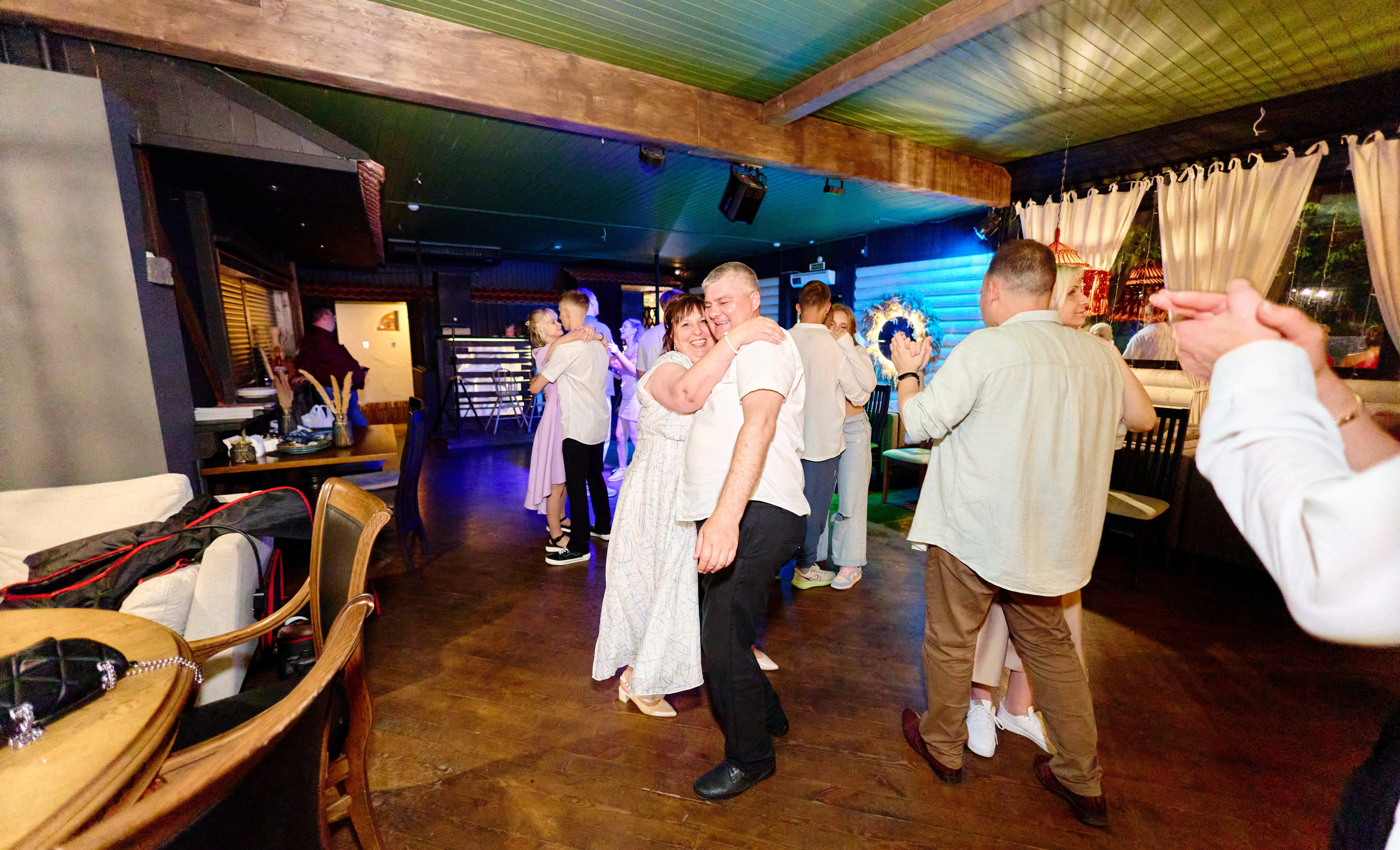 Выпускной 35 Сош. Фотограф Выпускные альбомы Таганрог Сергей Коробченко