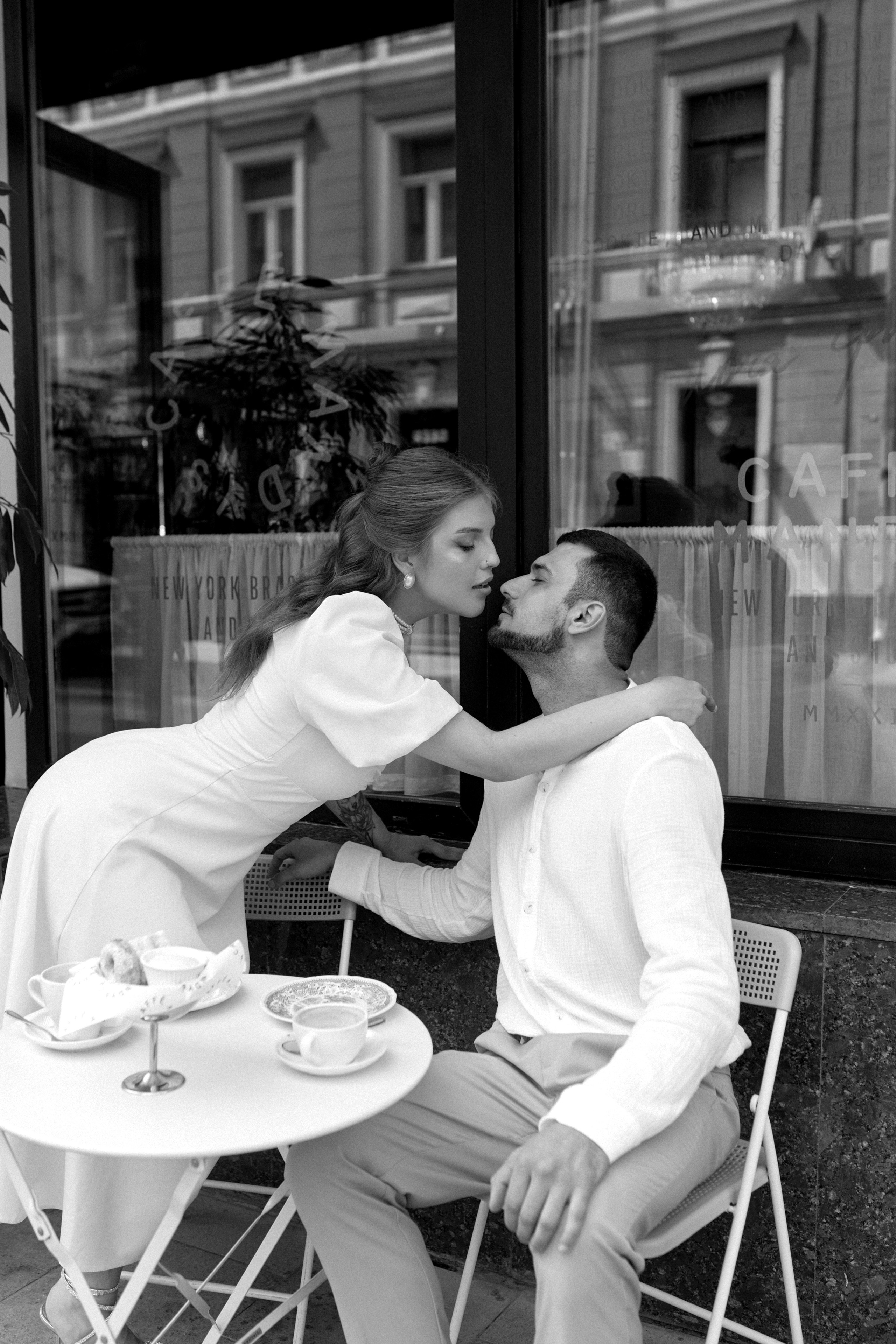 Свадебная Фотосессия в Грибоедовском загсе. Сестры Карабаза. Фотографы и ретушеры в Москве и Санкт-Петербурге