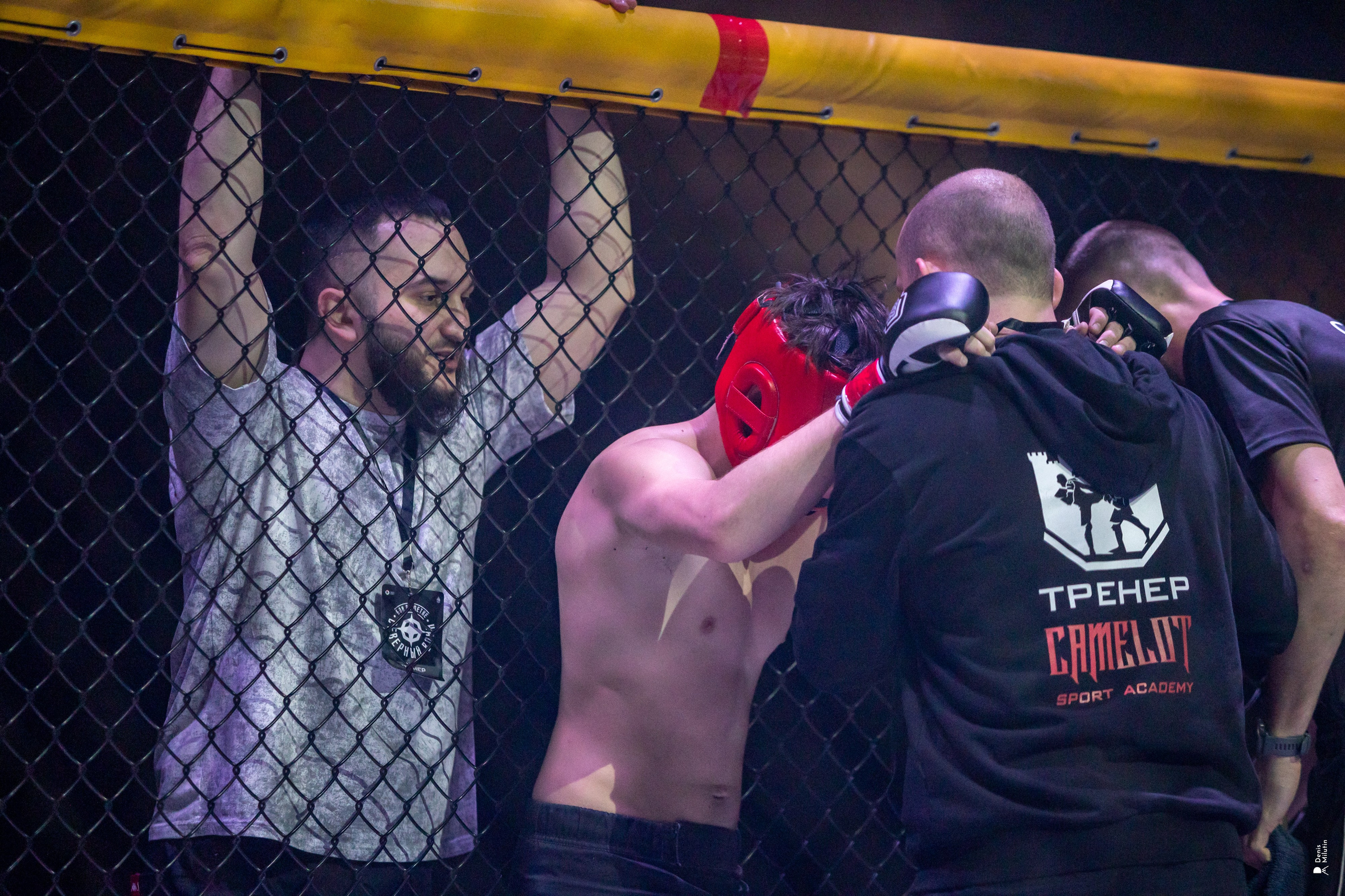 Бои в клетке «Северный Воин». Портретный фотограф Денис Милютин