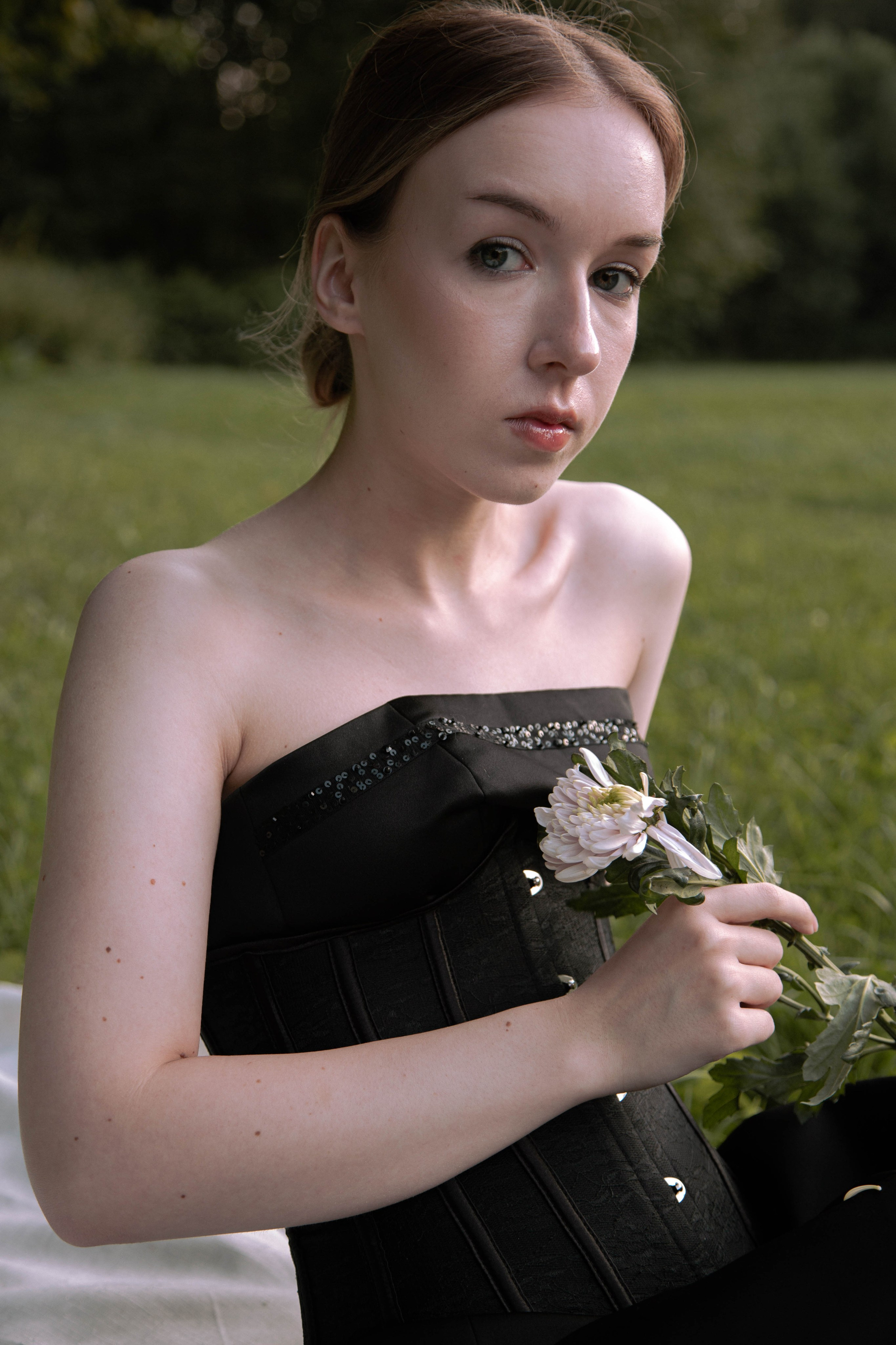 Black dress. DINA MOREVA photography