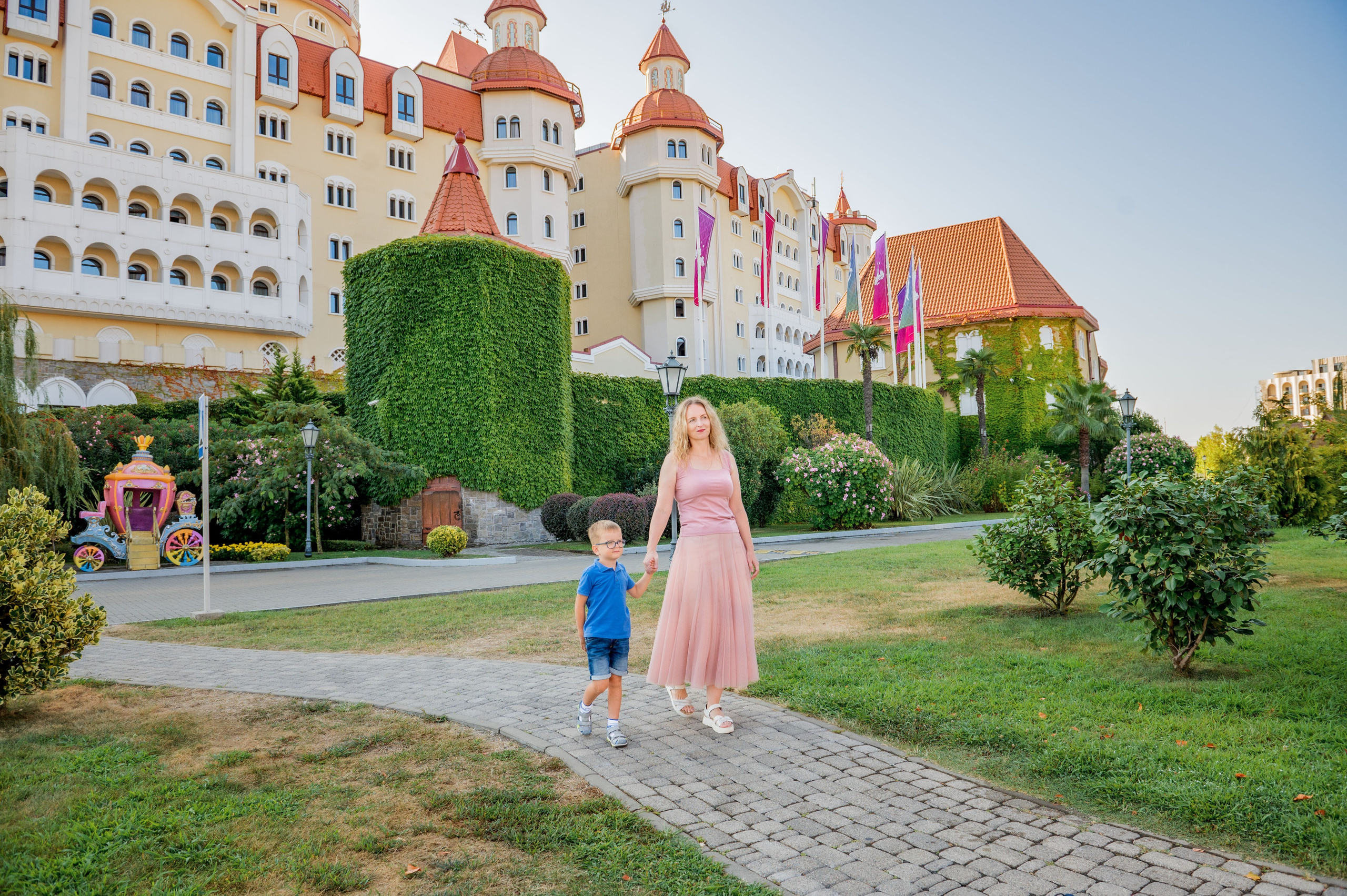 Семейная фотосессия в Сириусе. Фотограф в Сочи, Адлере, Сириусе и на Красной поляне Кушабаева Алёна