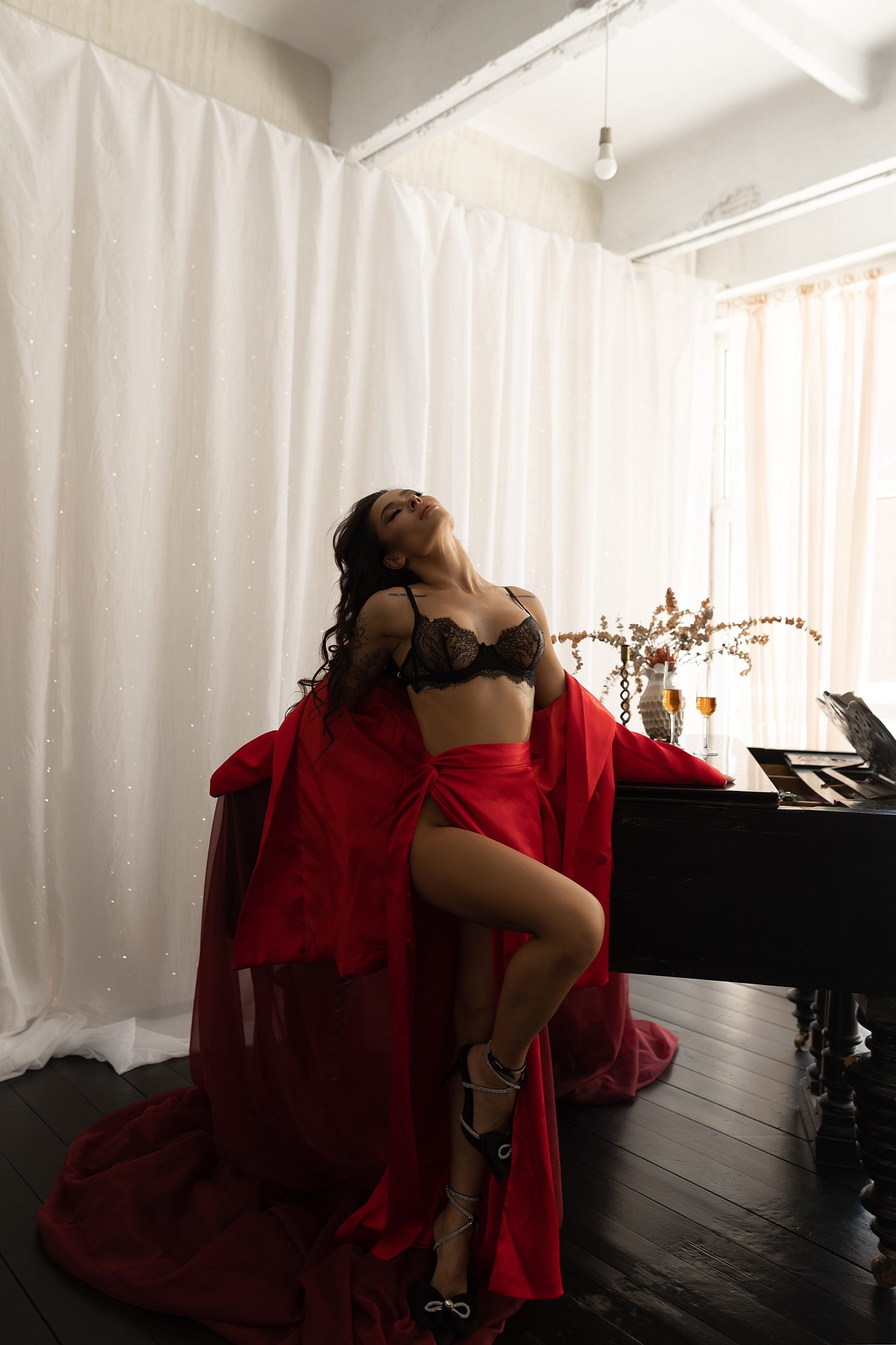 Таня студия Чувство. Женский фотограф в Екатеринбурге Марина Логинова