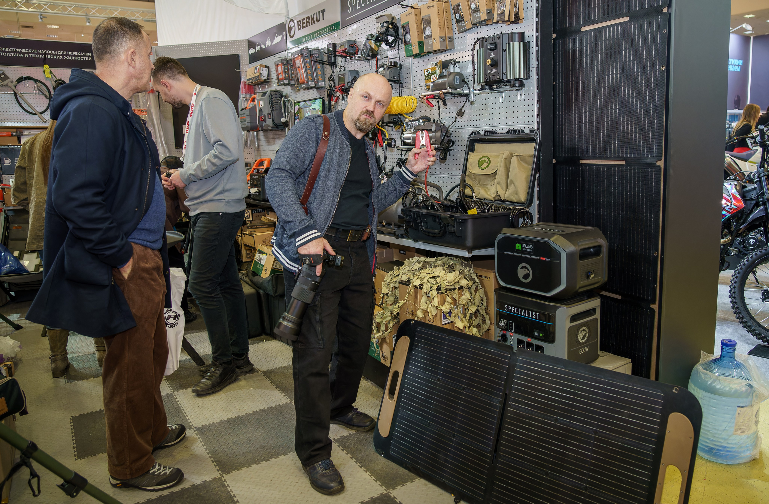 Прогулка по выставке «Поехали 2024 год». «Студия DRONAVT`s» — видеосъёмка и фотография г. Москва