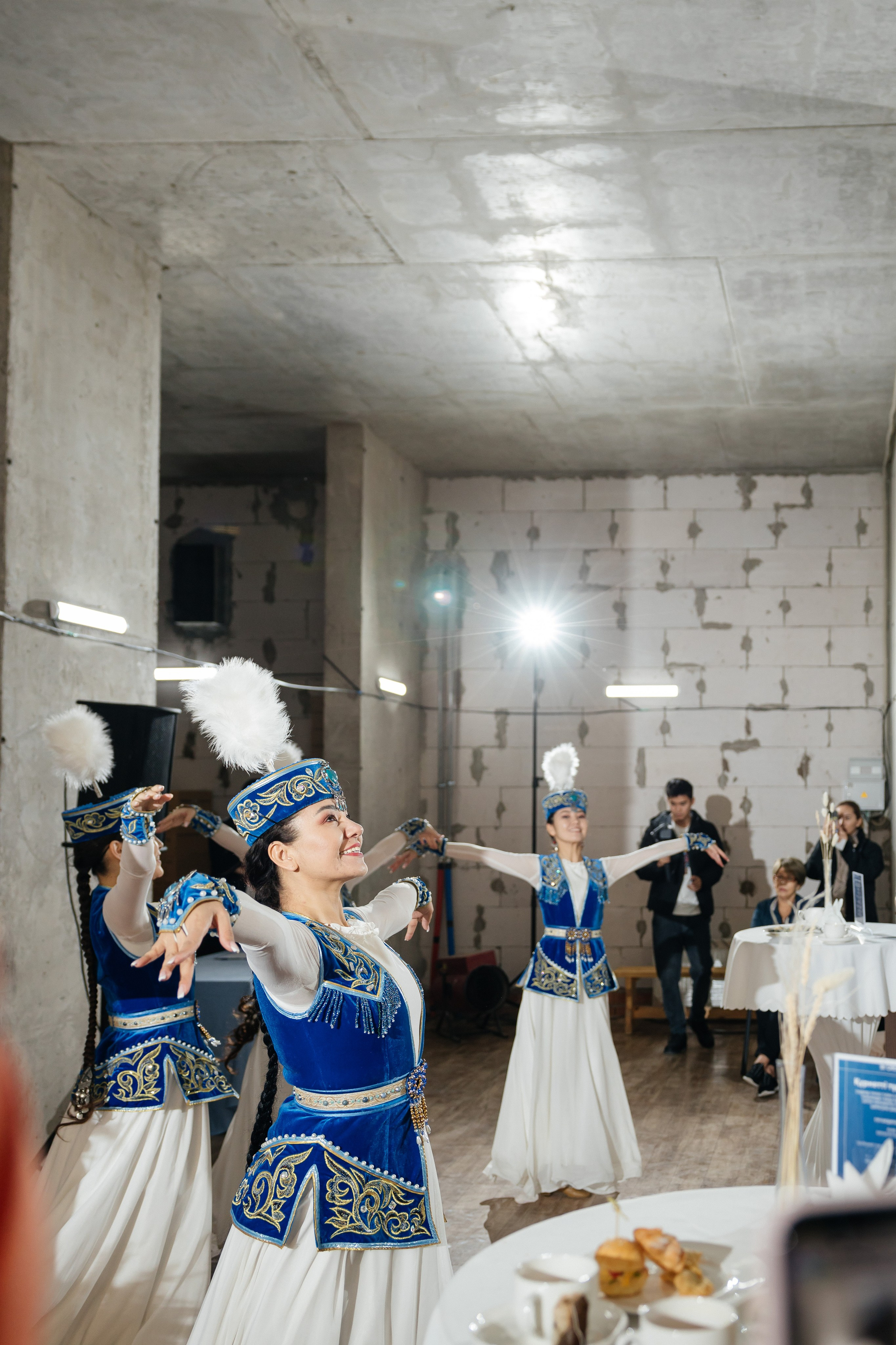 Проект 1. Вручение ключей BI Group. Дата: октябрь 2023. Профессиональный фотограф в городе Астана/Алматы Даурен Сембаев