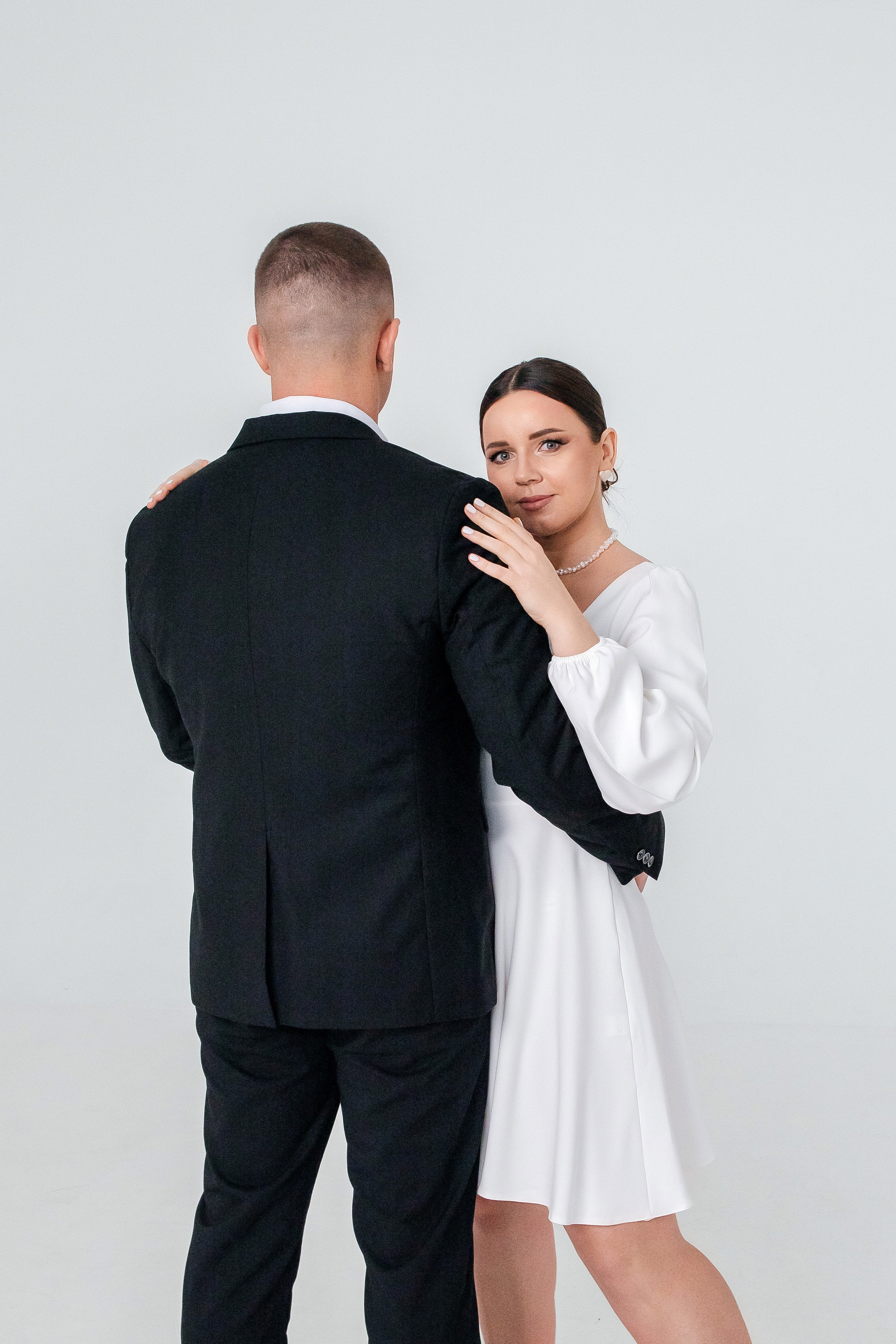 Свадебная фотосессия в фотостудии Нижнего Новгорода. Свадебный фотограф и фотограф Love-Store в Нижнем Новгороде Анастасия