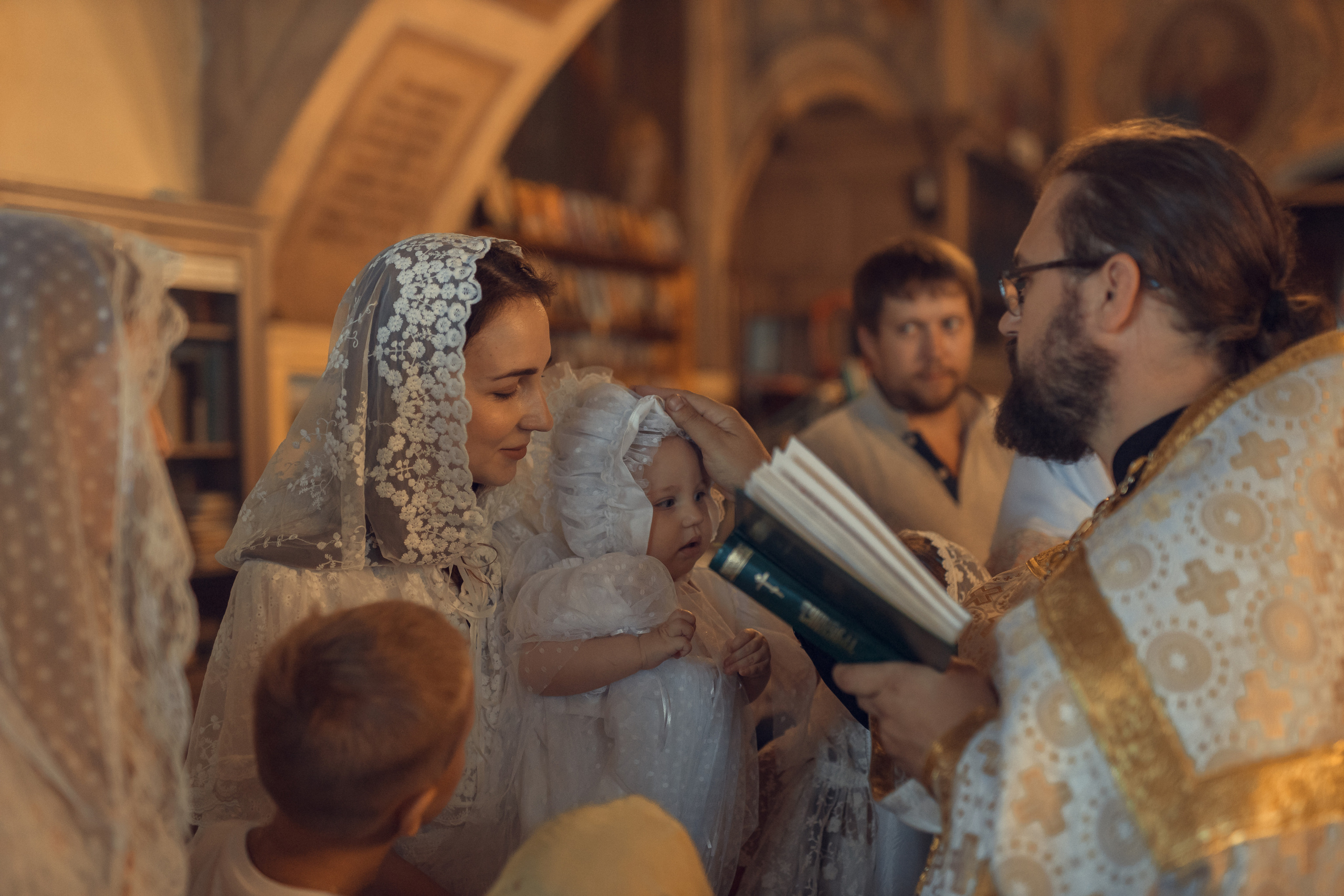 Крещение Виктории, церковь Воскресения Христова, село Вятское. Главная