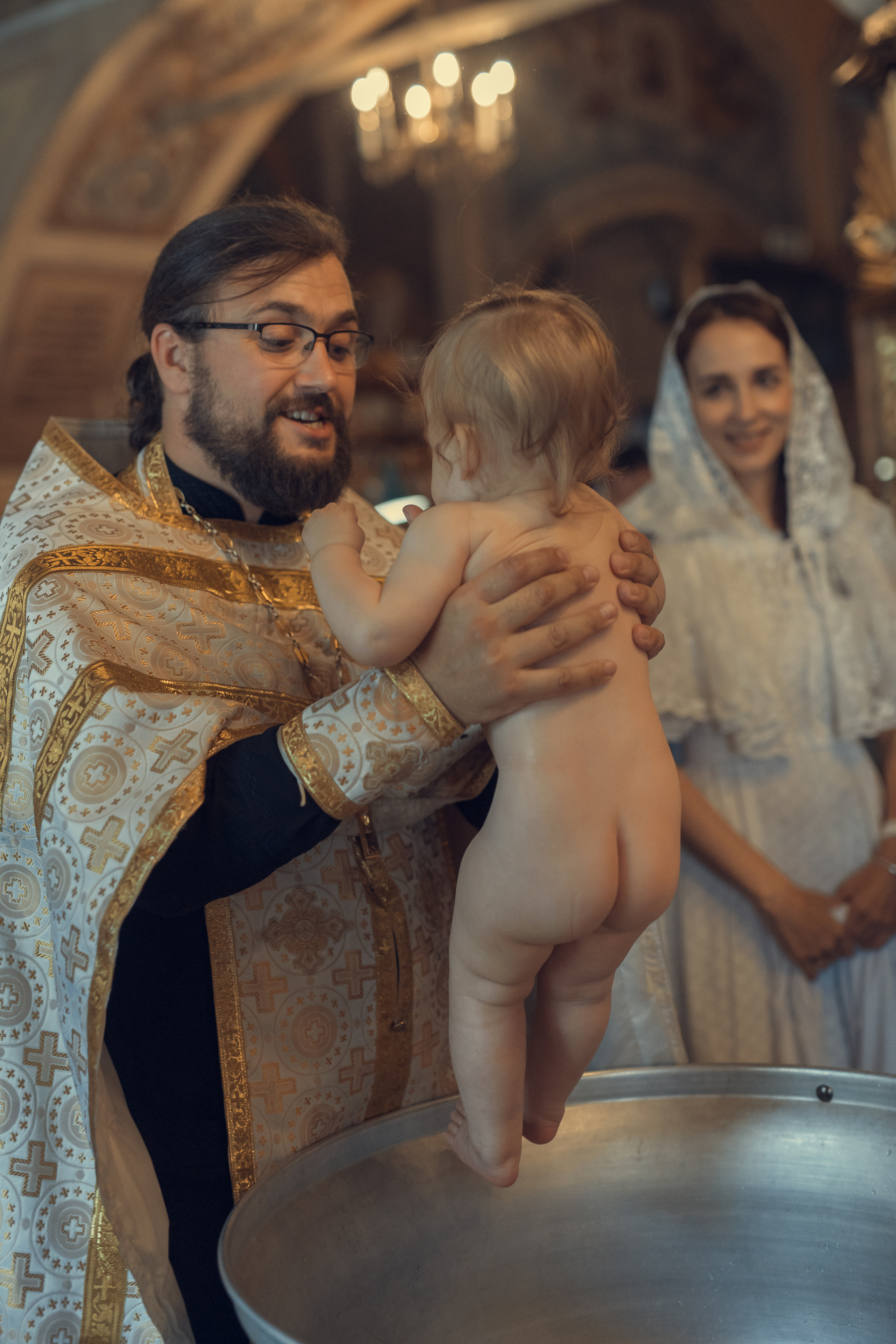 Крещение Виктории, церковь Воскресения Христова, село Вятское. Главная