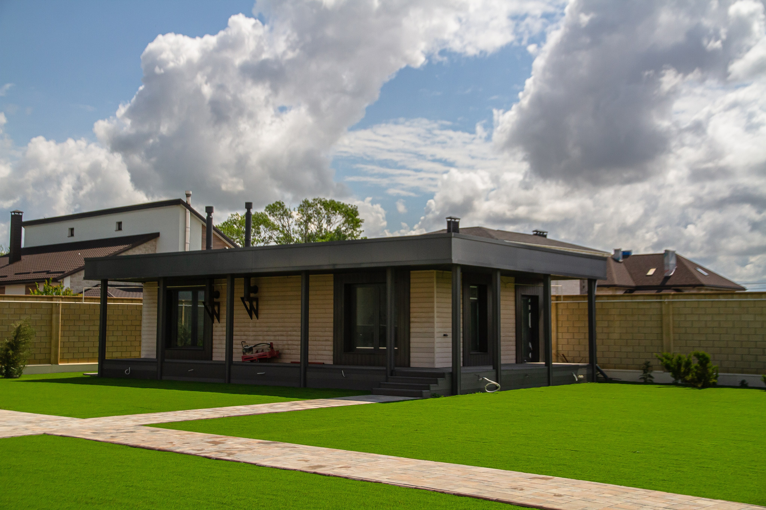 Дом 1. Фотограф Антон Катунин | Симферополь