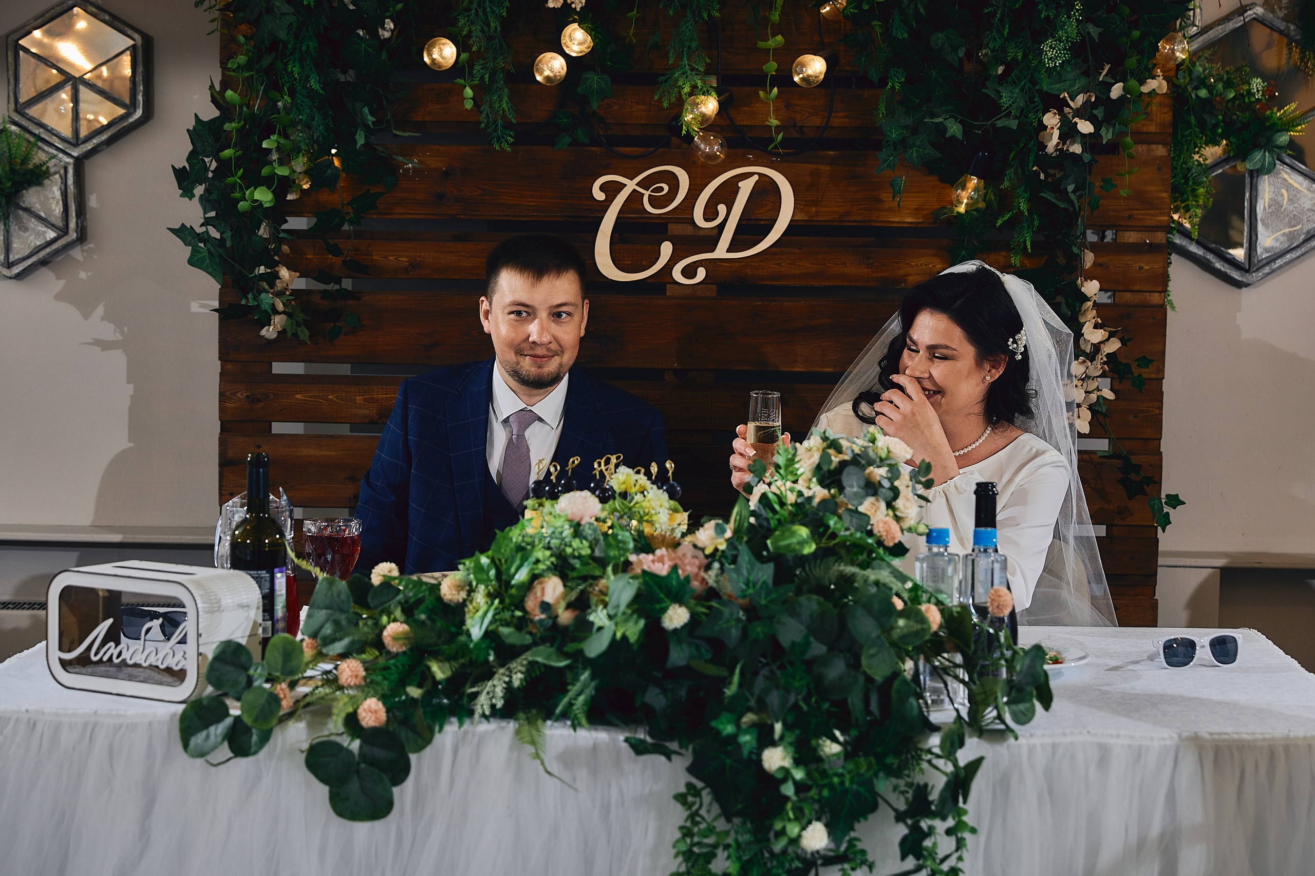 Стас и Дарья свадьба в Пикколо Аморе. Свадебный, контент фотограф в Кемерово Любовь Гальцова