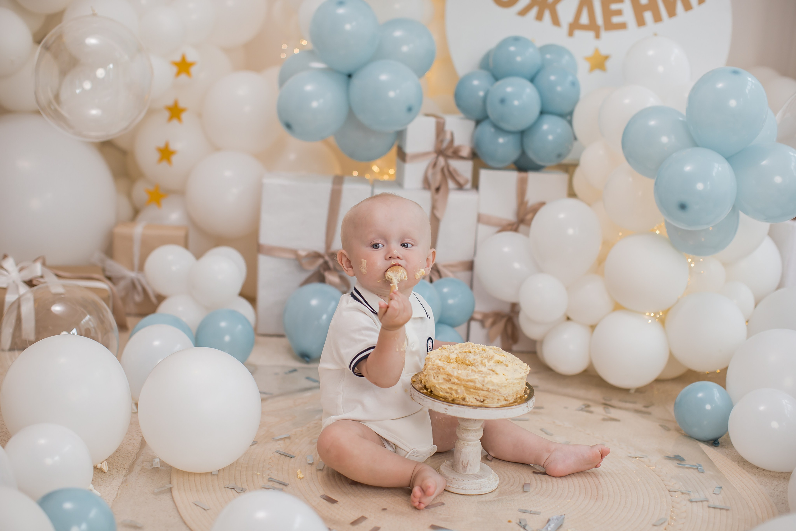 Оформление от 1 года до 4 лет. (Цвет шаров на выбор). Детский семейный фотограф на первый годик город Новосибирск Дымова Светлана пакеты всё включено 1-3 года