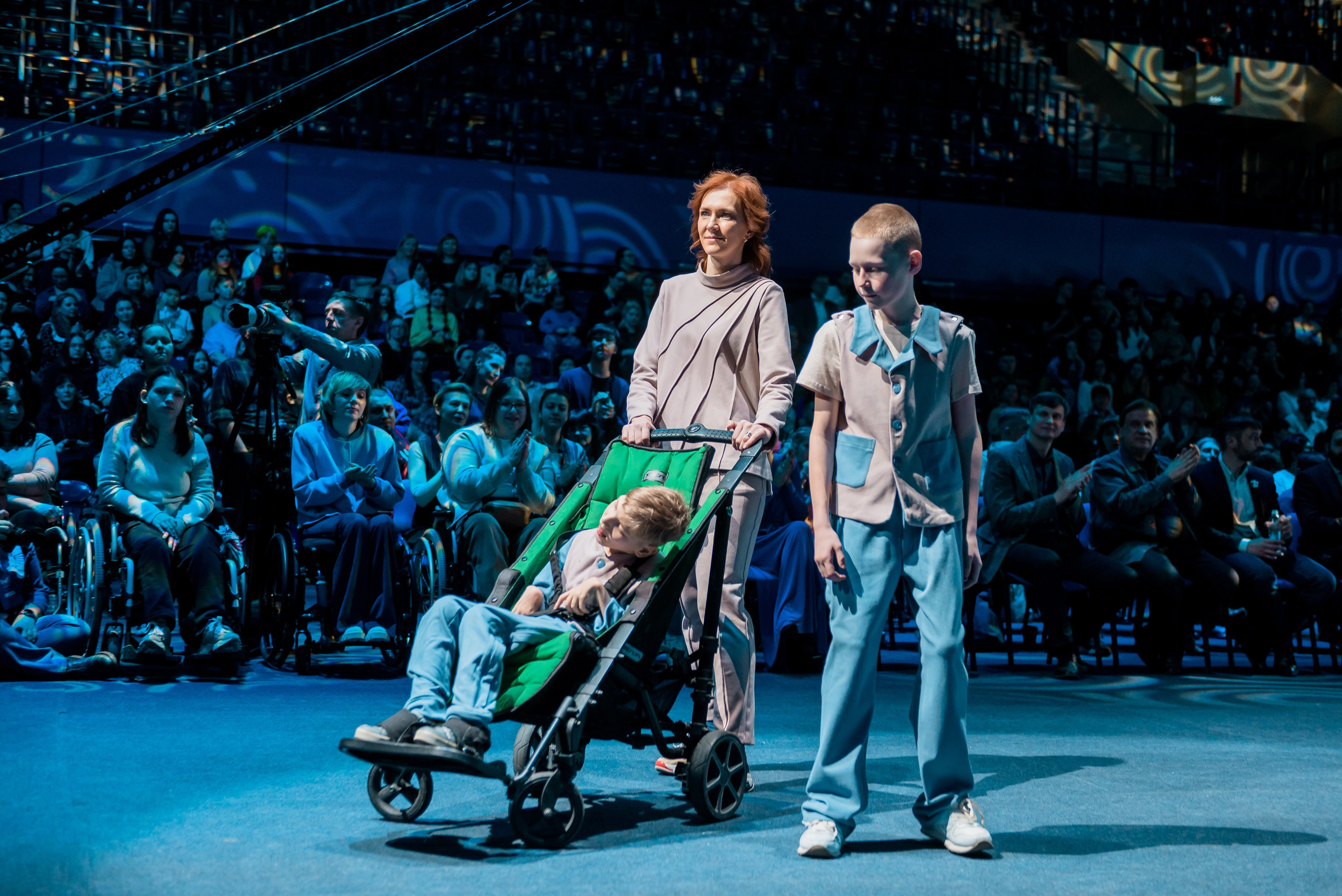 На Крыльях в Ледовом Дворце 2023. Детский фотограф, семейный фотограф и репортажи в Кемерово