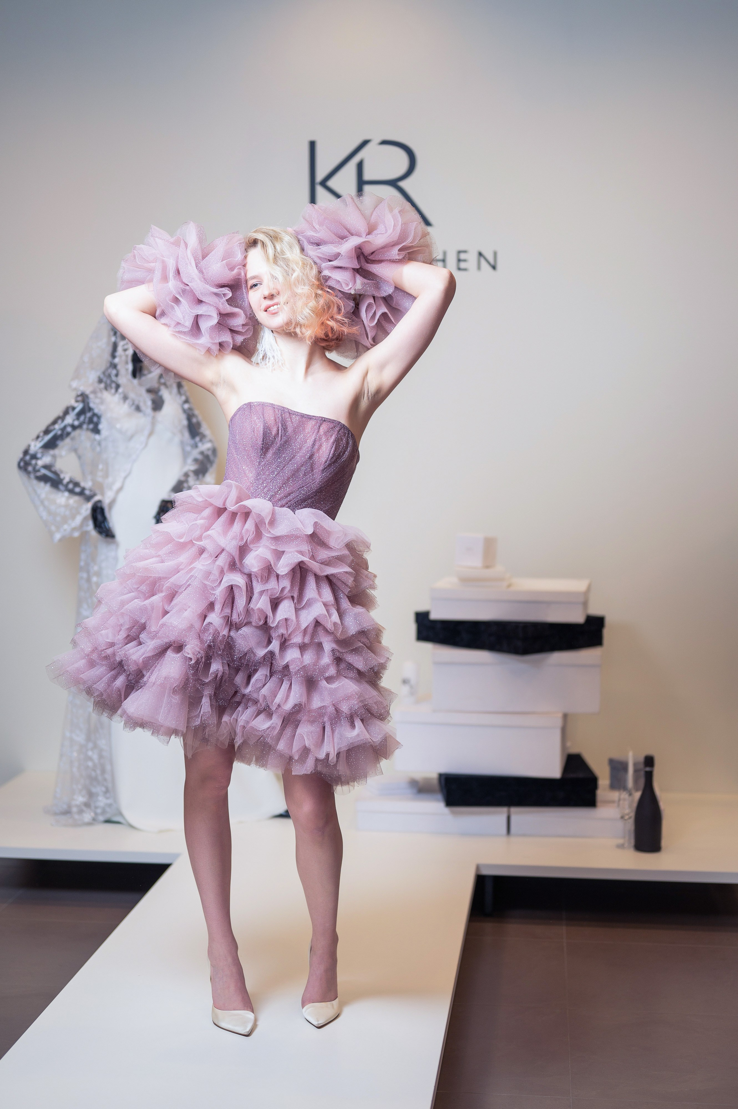 Глем 3. Свадебный салон-ателье Бонжур в Минске Bonjour